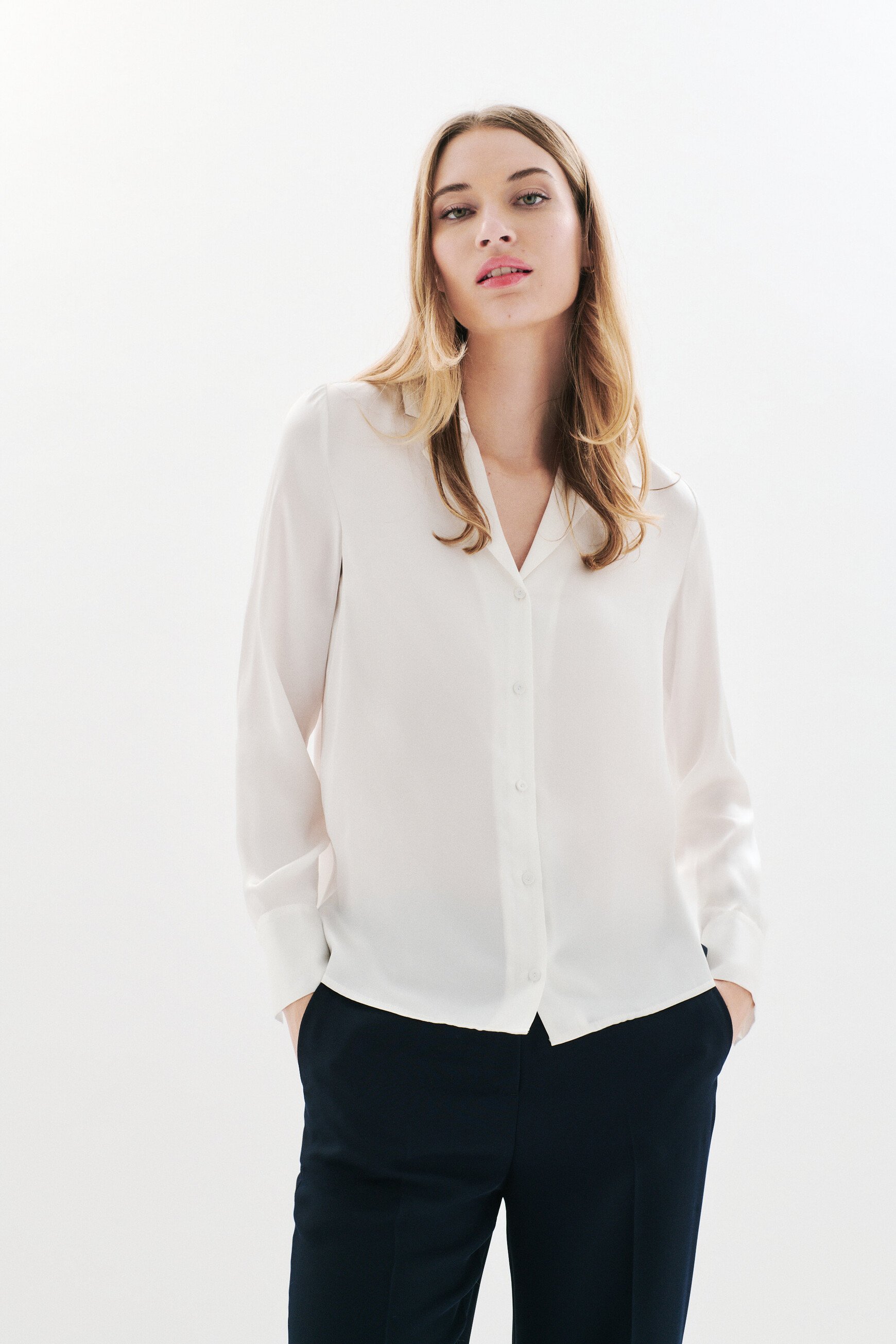 Camisa Charline 100% seda cru mulher