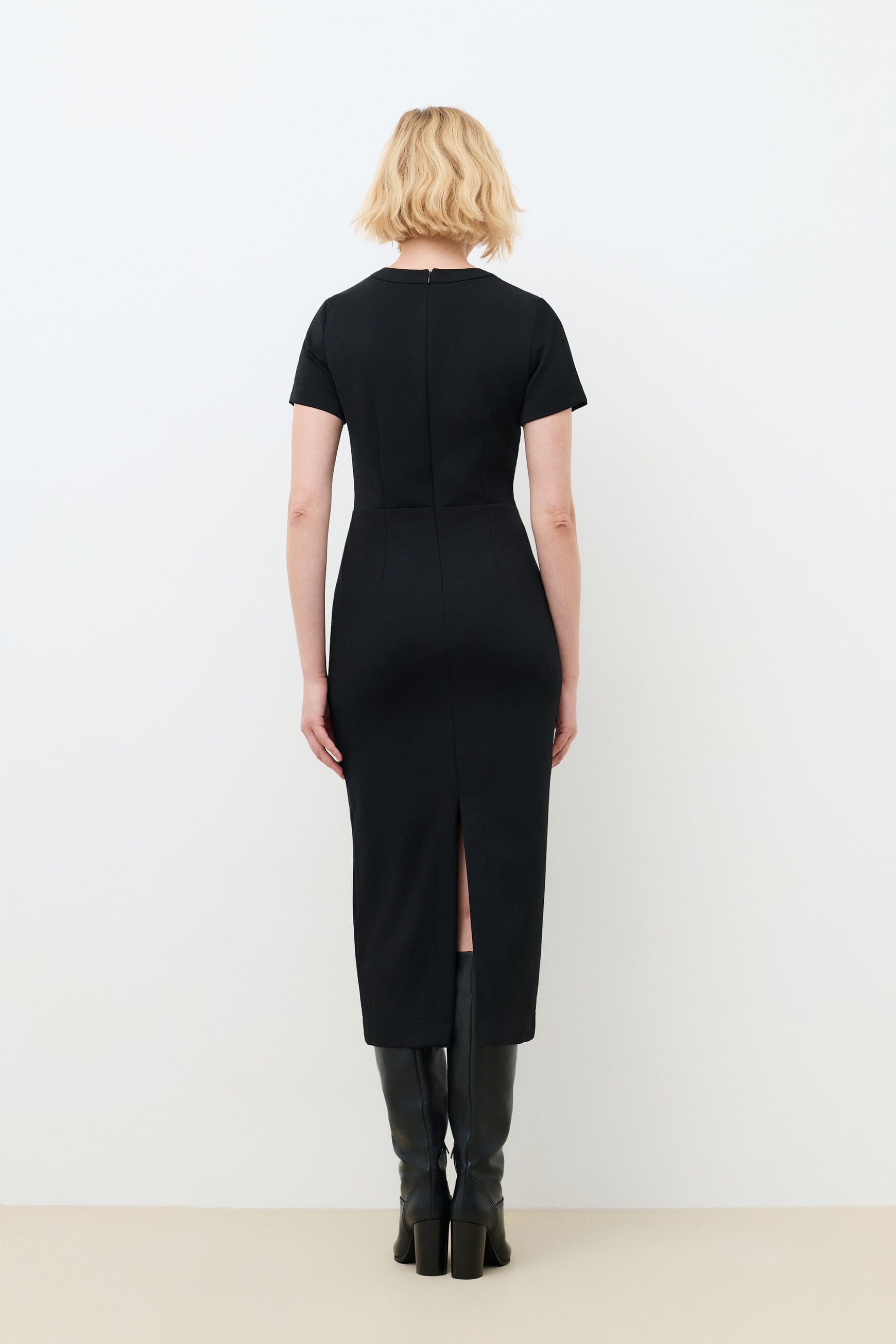 Rbijou dress black woman