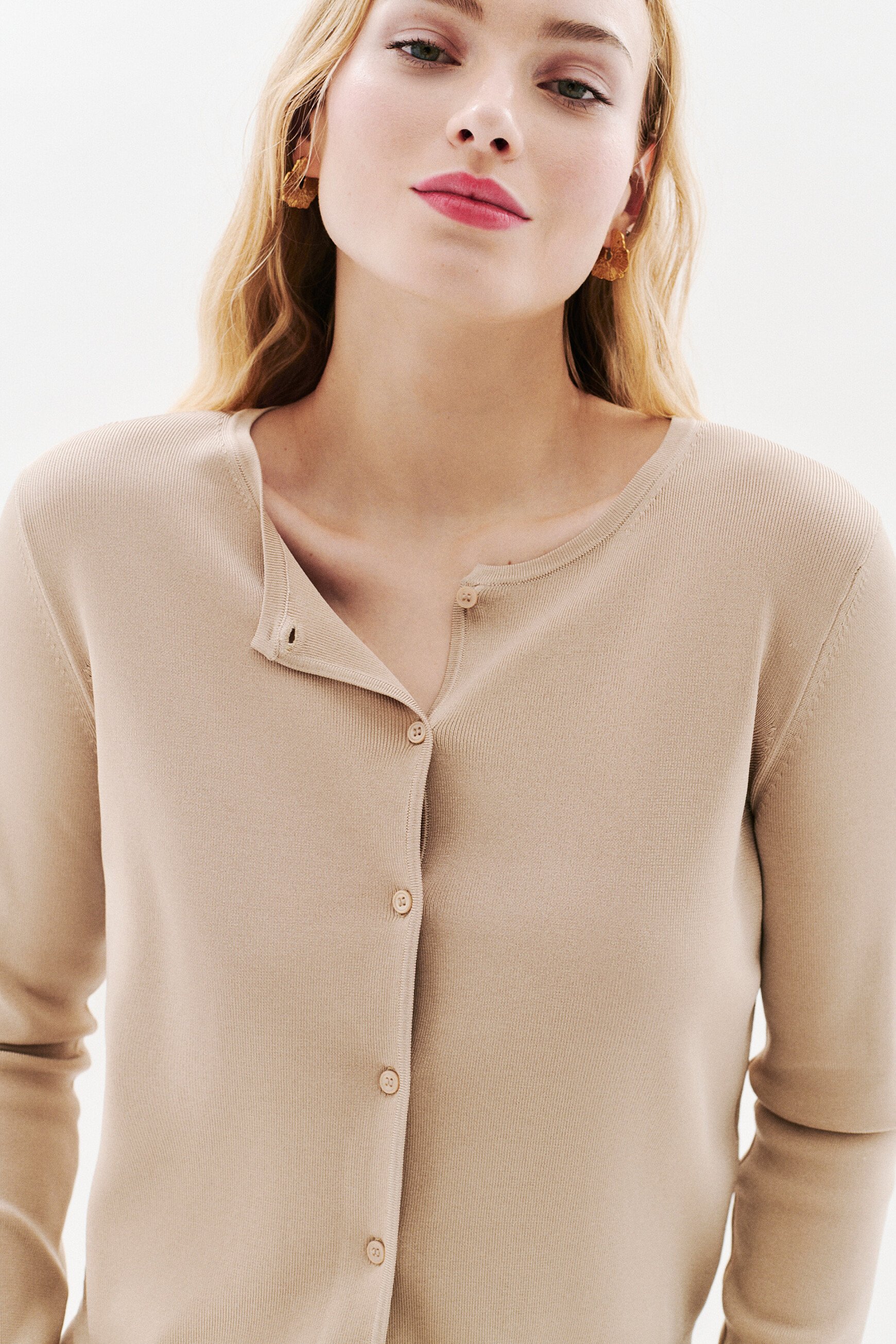 Mwindsor vest sand woman