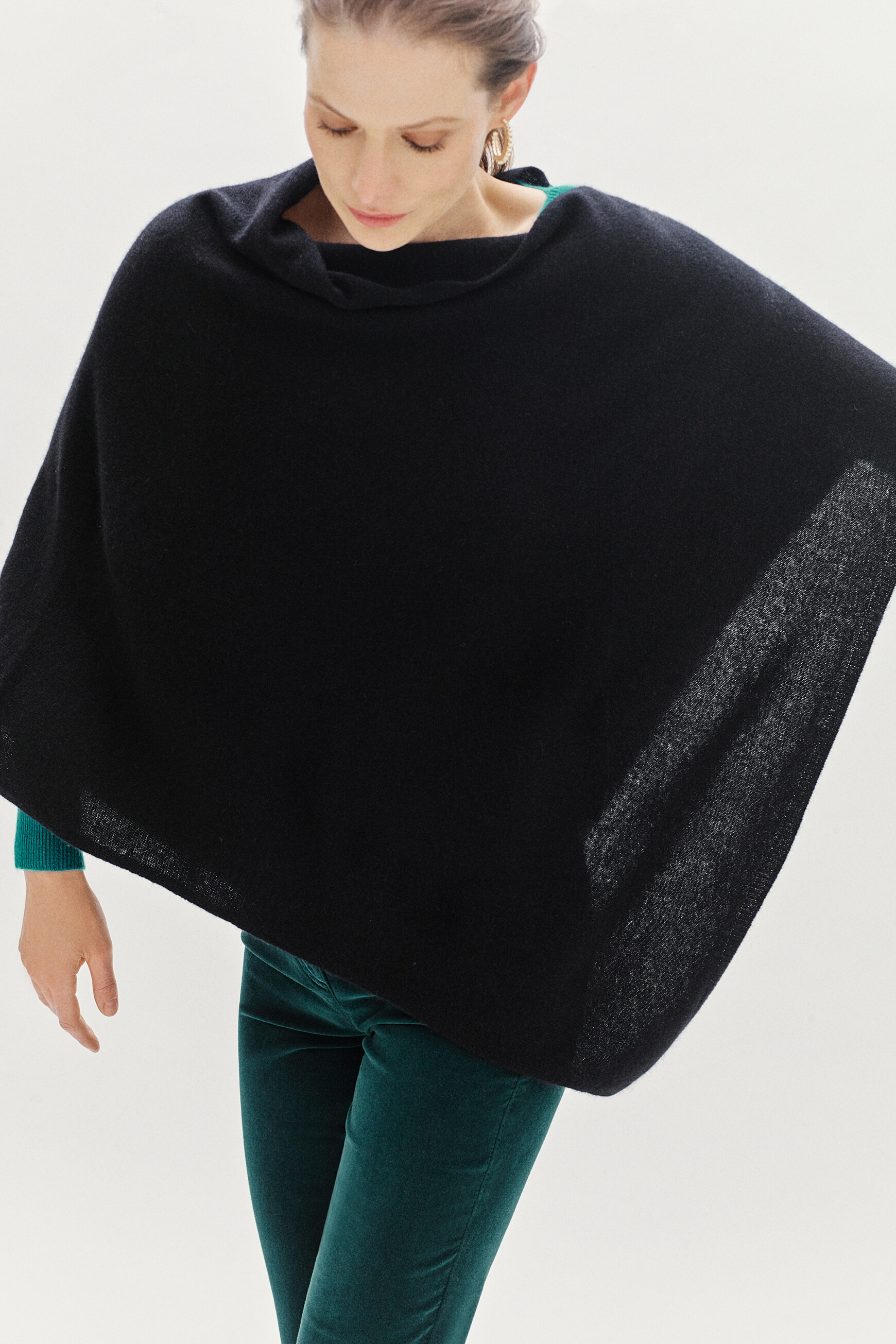 poncho baltimore 100 cachemire noir femme poncho baltimore 100% cachemire noir femme