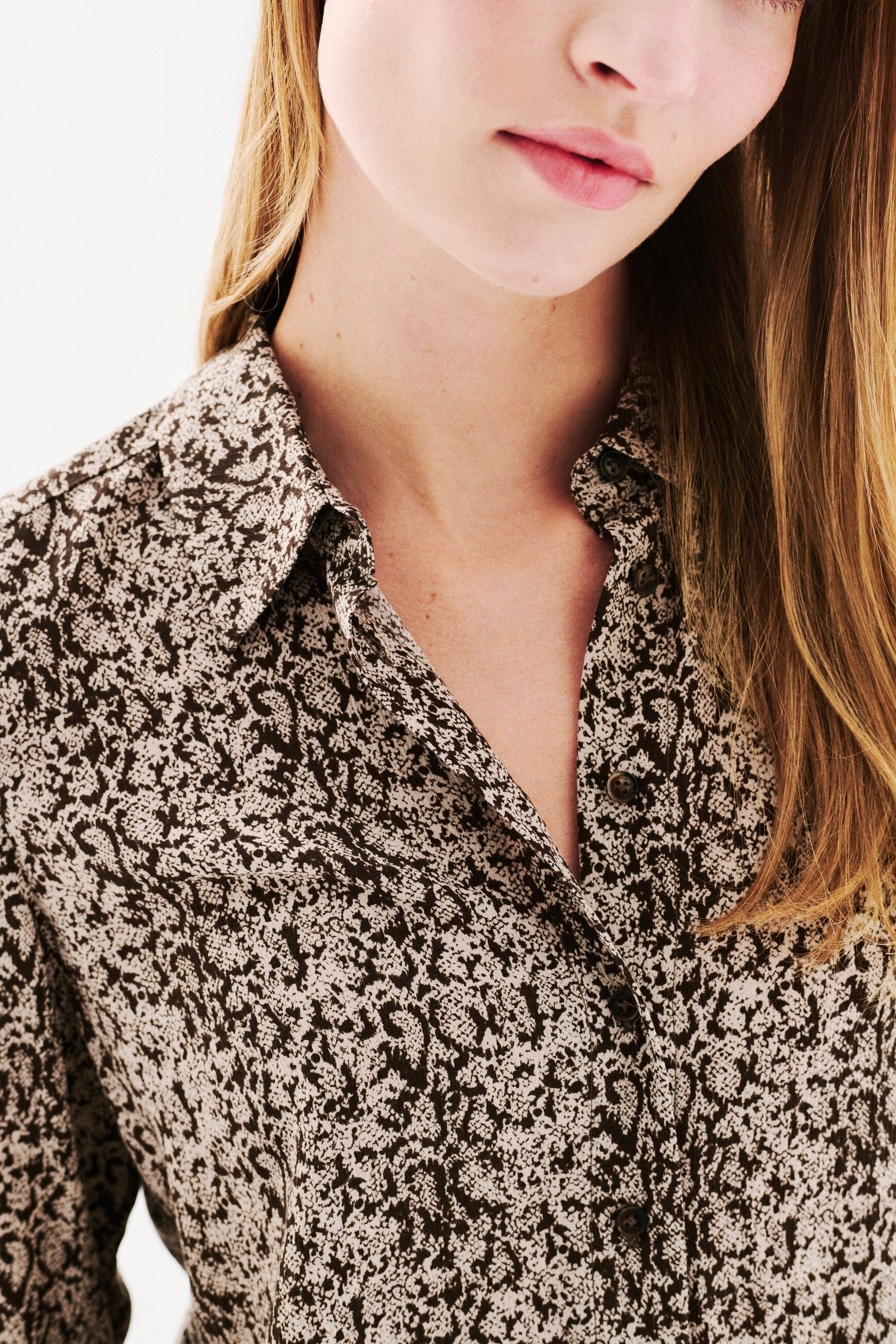 Camisa Cleony beige escuro mulher