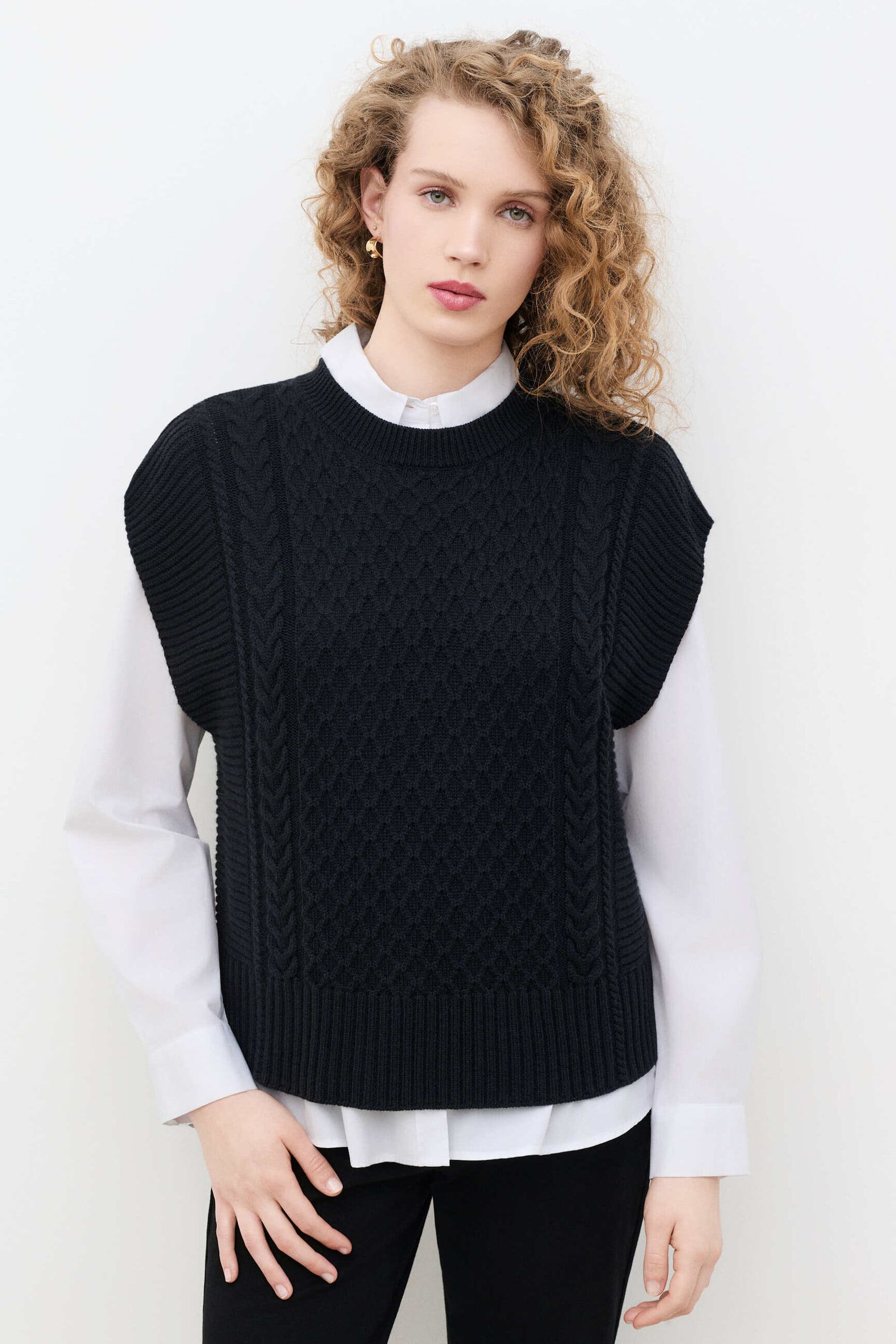 mrudy sweater black woman