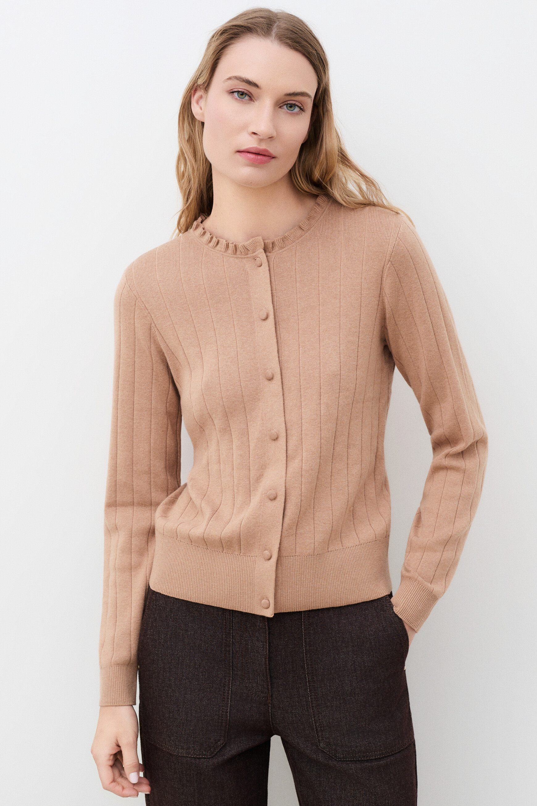 Mdixie cardigan camel woman