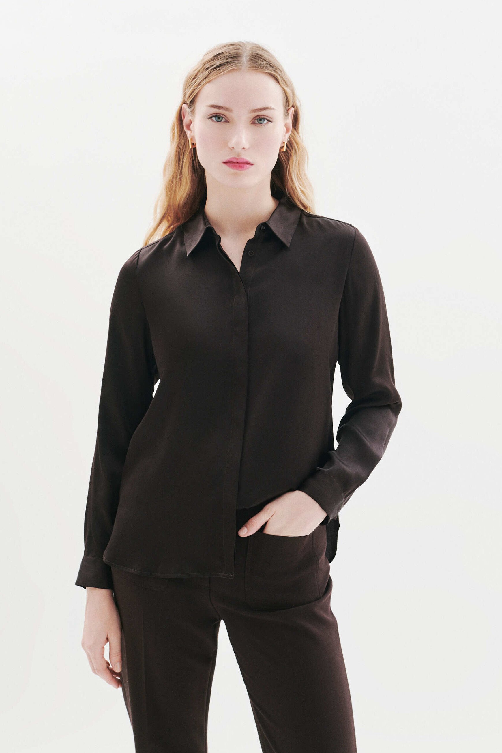 Camisa cjamie1 100% seda marrom chocolate mulher