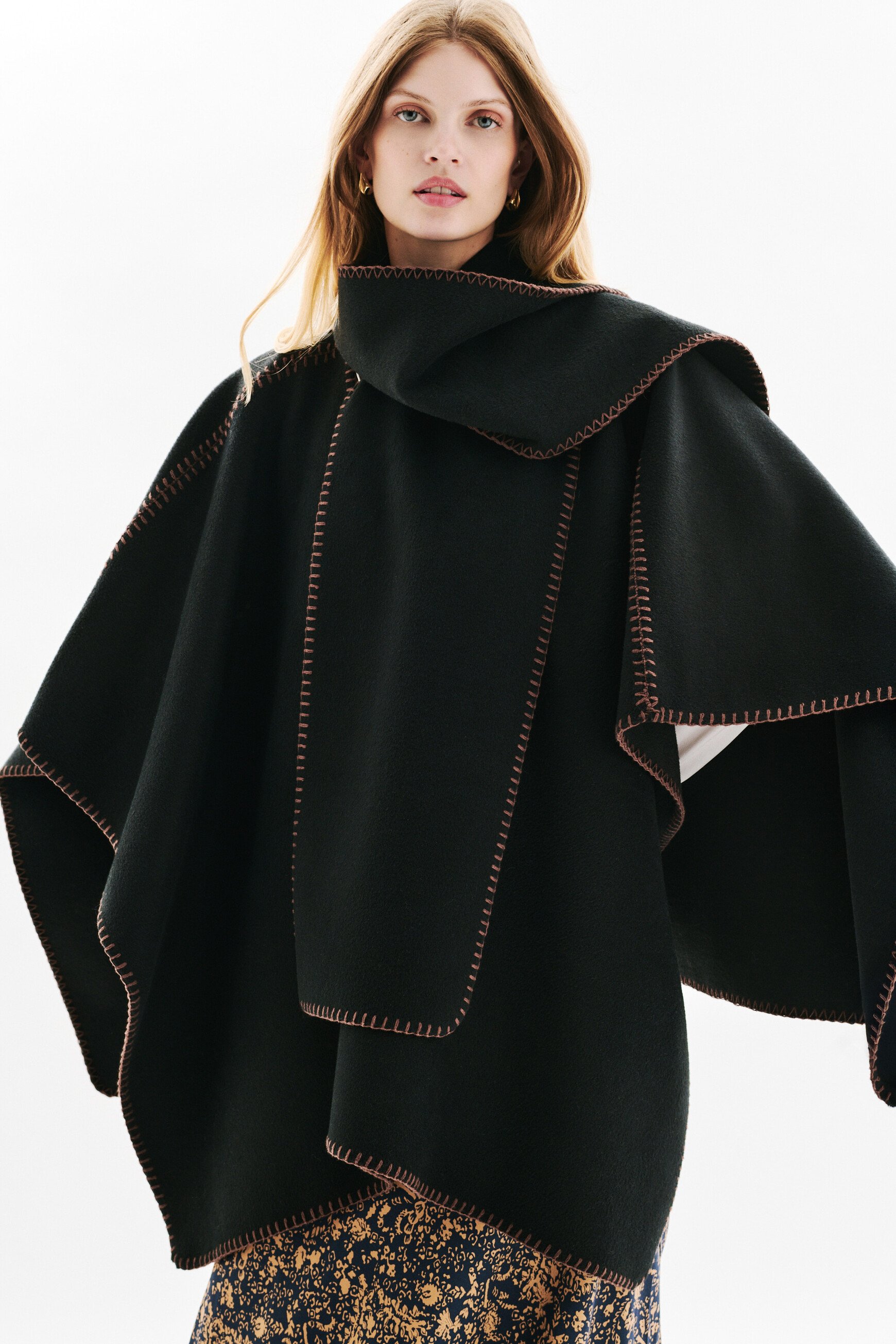 Hester poncho black woman