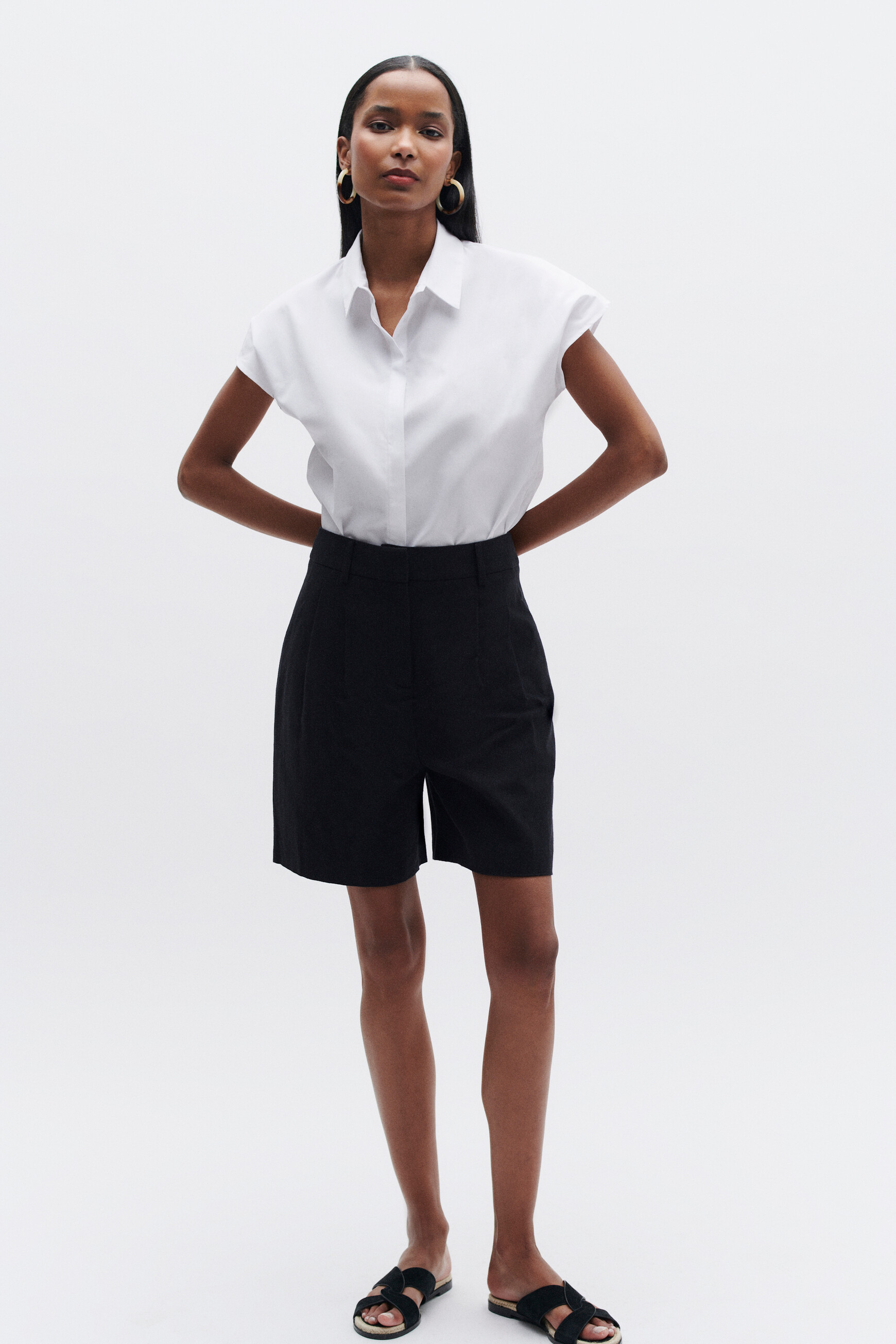 Short Noir Neuf - Marque Vogue Station - Taille L - Style Mini - Fabriqué En Italie
