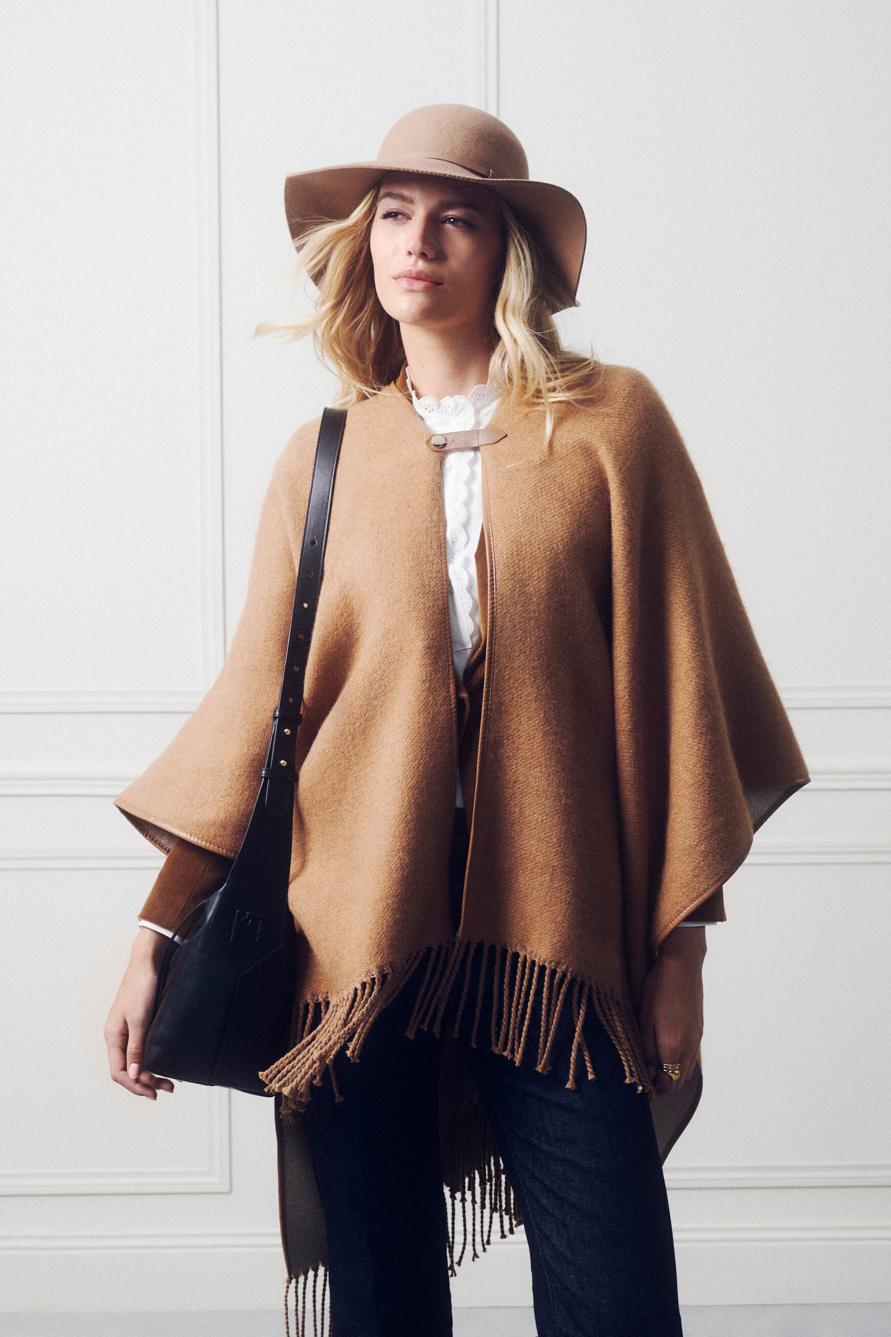 poncho heve camel femme Poncho heve camel femme