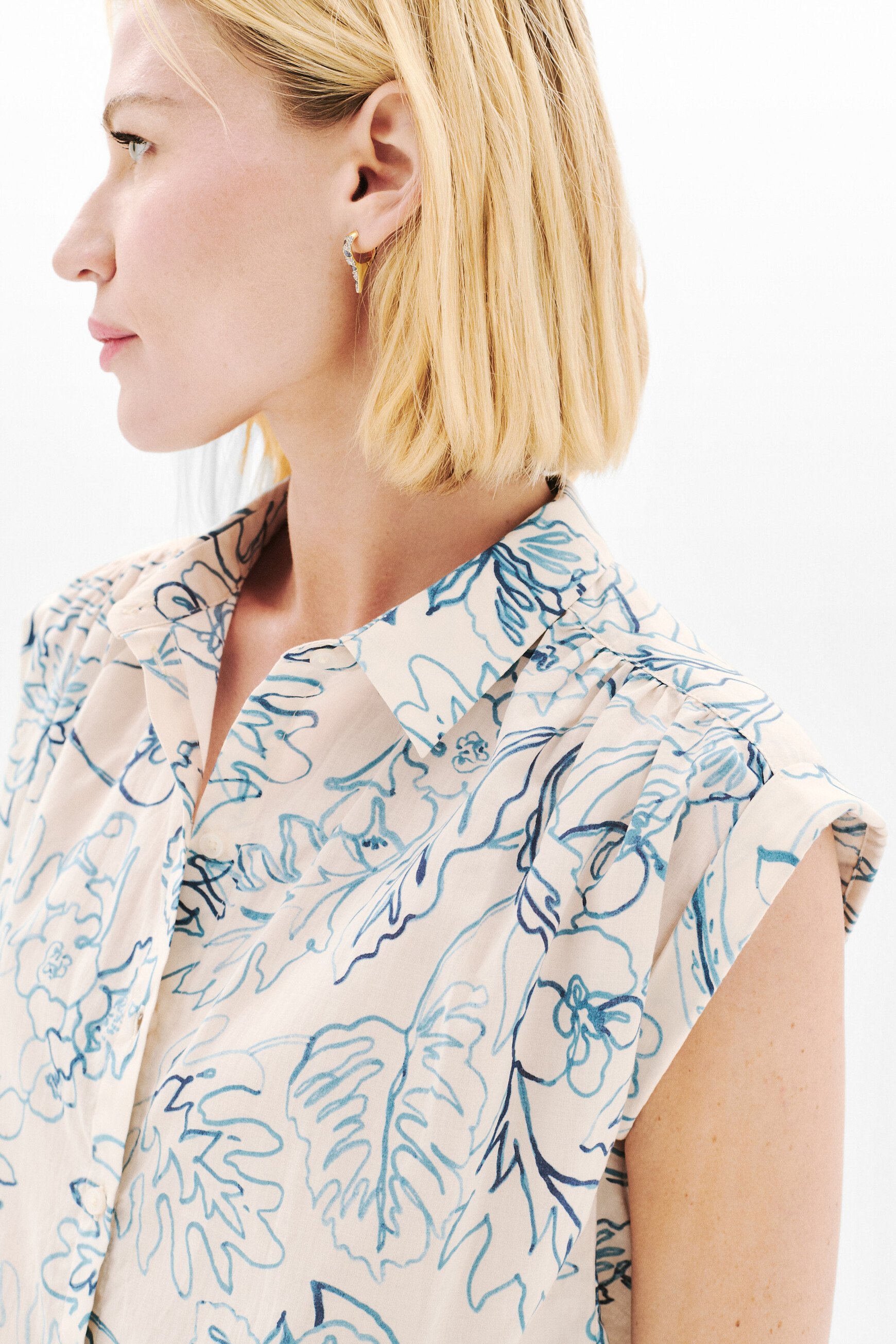 celora shirt white woman Celora shirt white woman