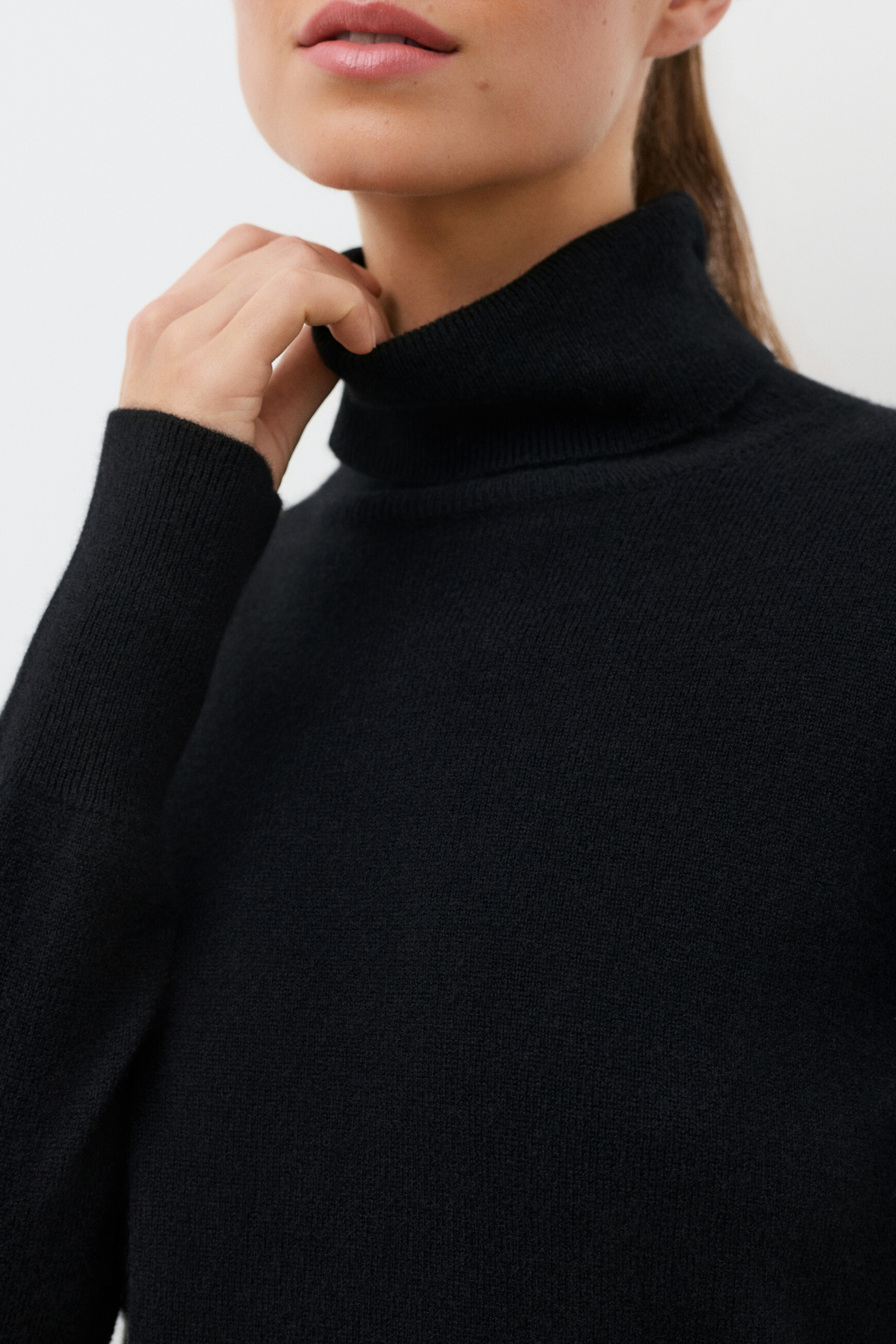 Dylan b 100% cashmere sweater black woman
