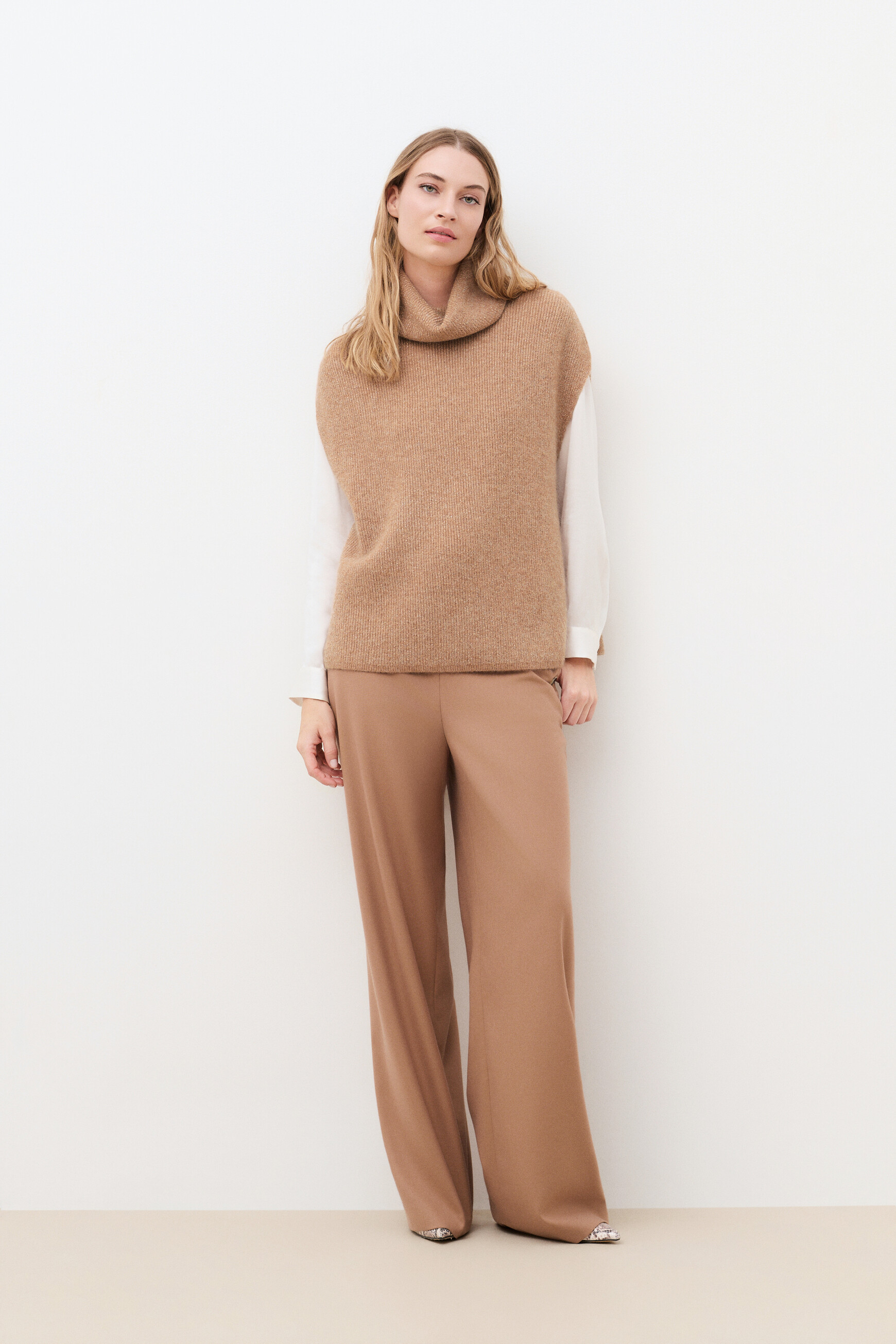 Mrozenn sweater camel woman
