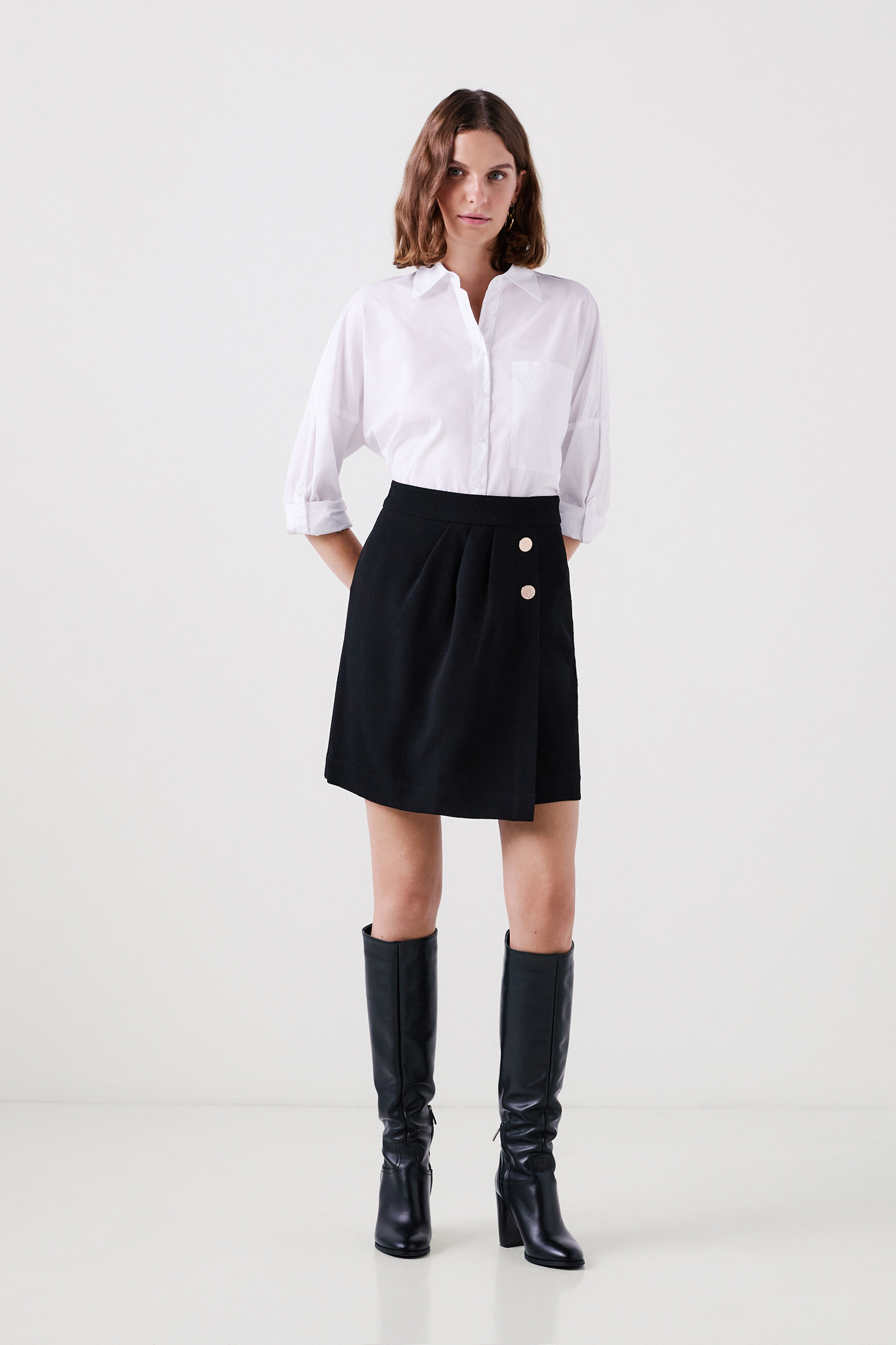 julie skirt black woman