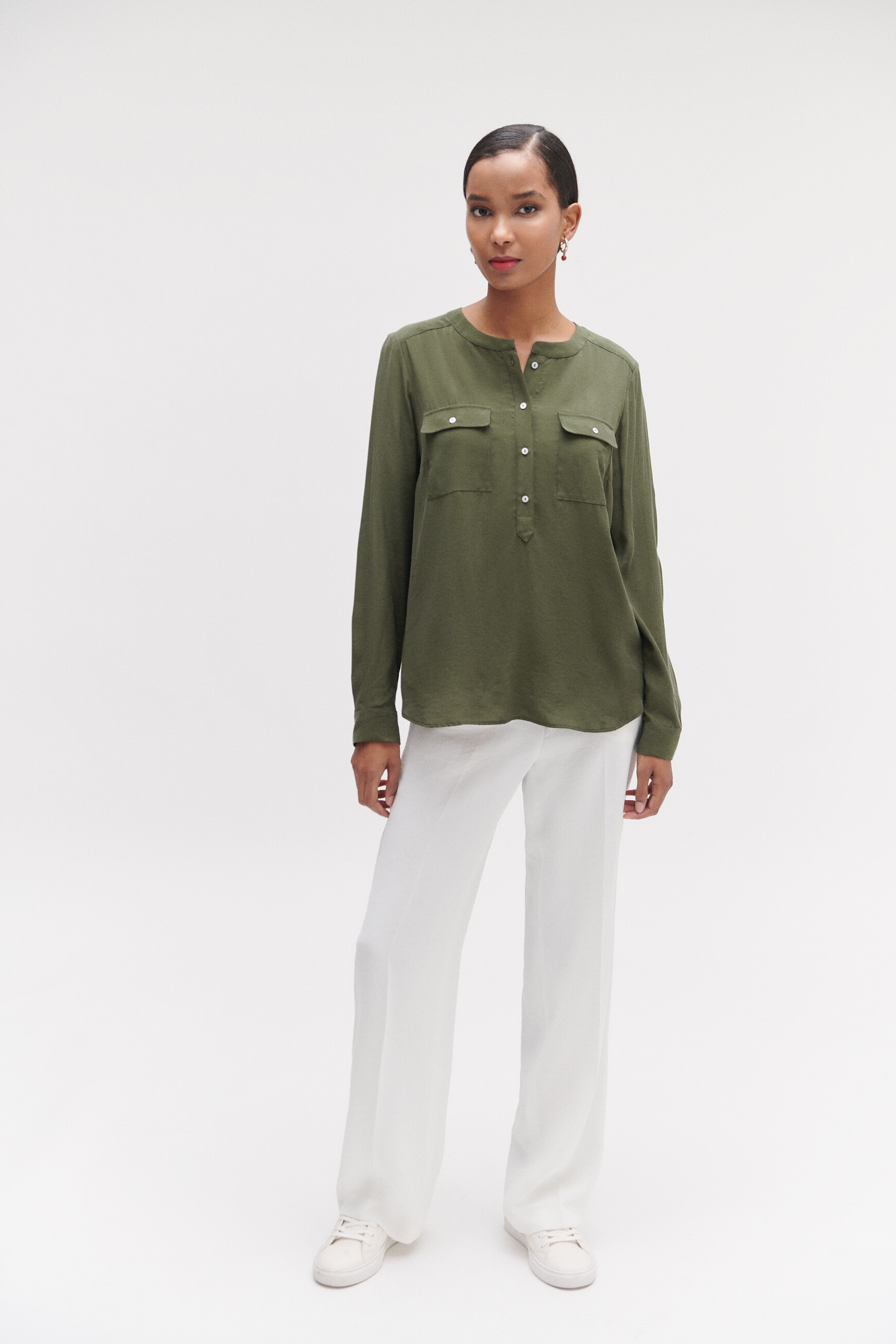 blusa texas con collo a serafino verde cachi donna Blusa Texas con collo a serafino verde cachi donna