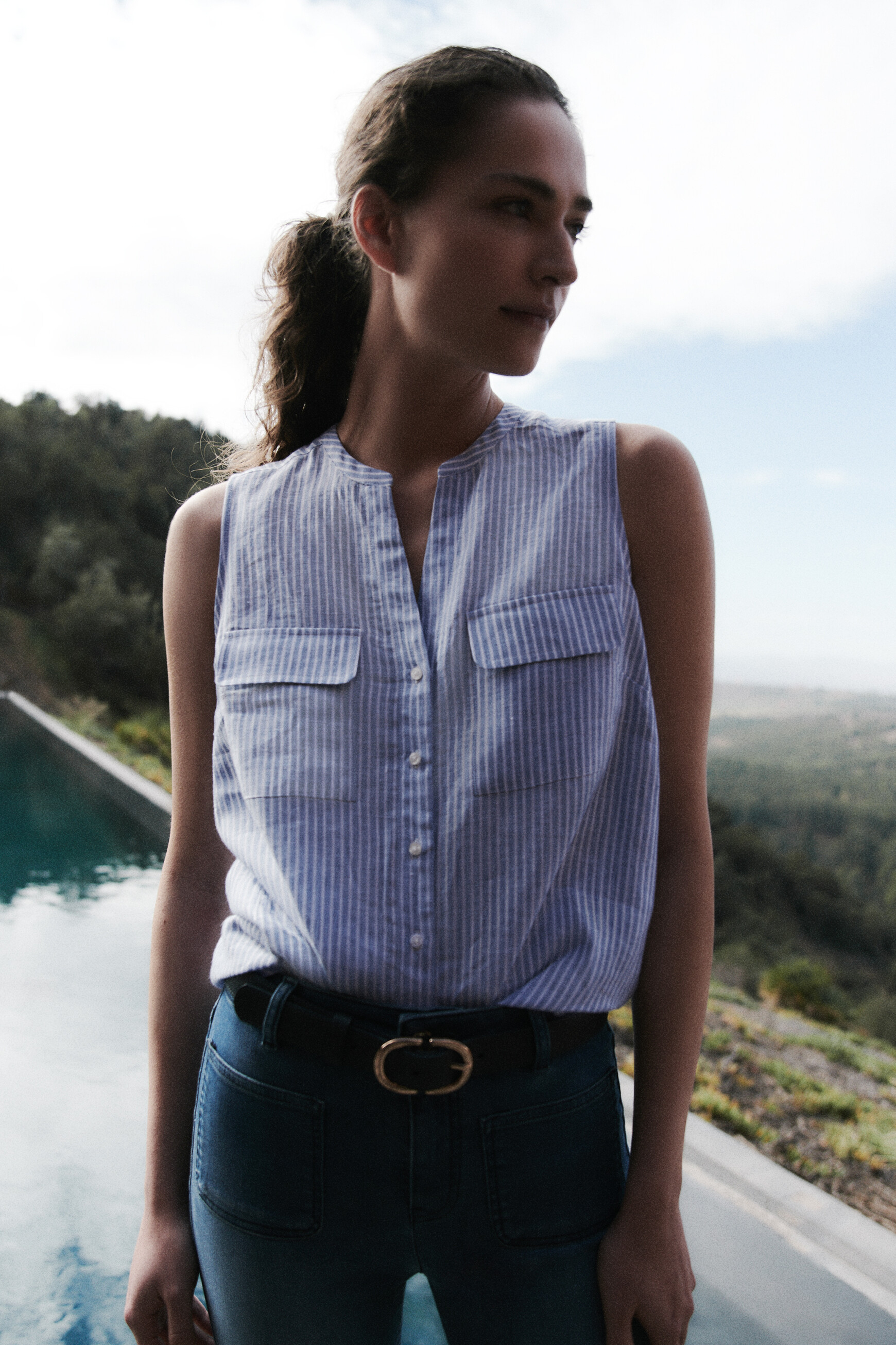chemise chambray rayee 100 lin bleu clair femme Chemise chambray rayée 100% lin bleu clair femme