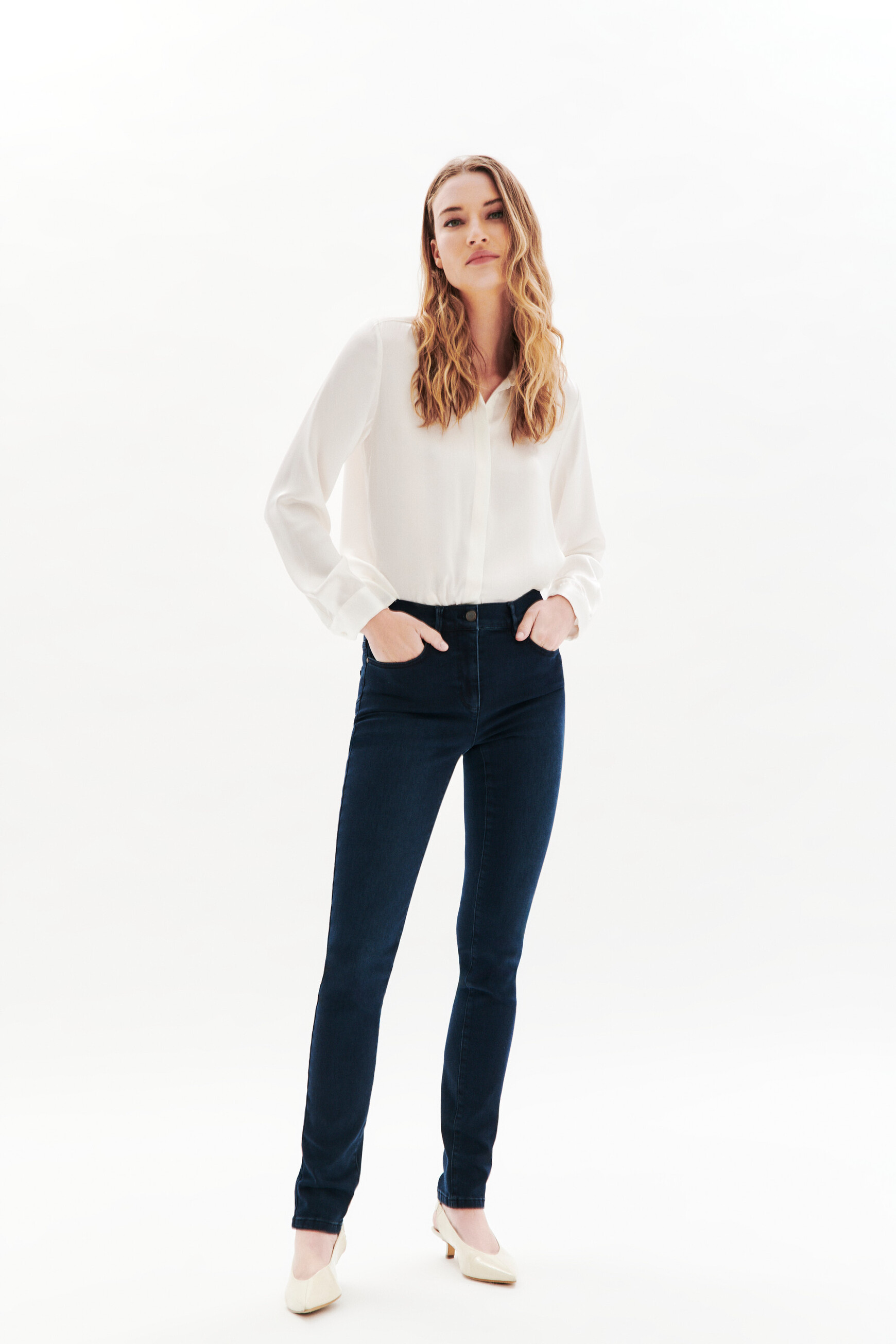 broek tom donkerblauw vrouw Broek Tom donkerblauw vrouw