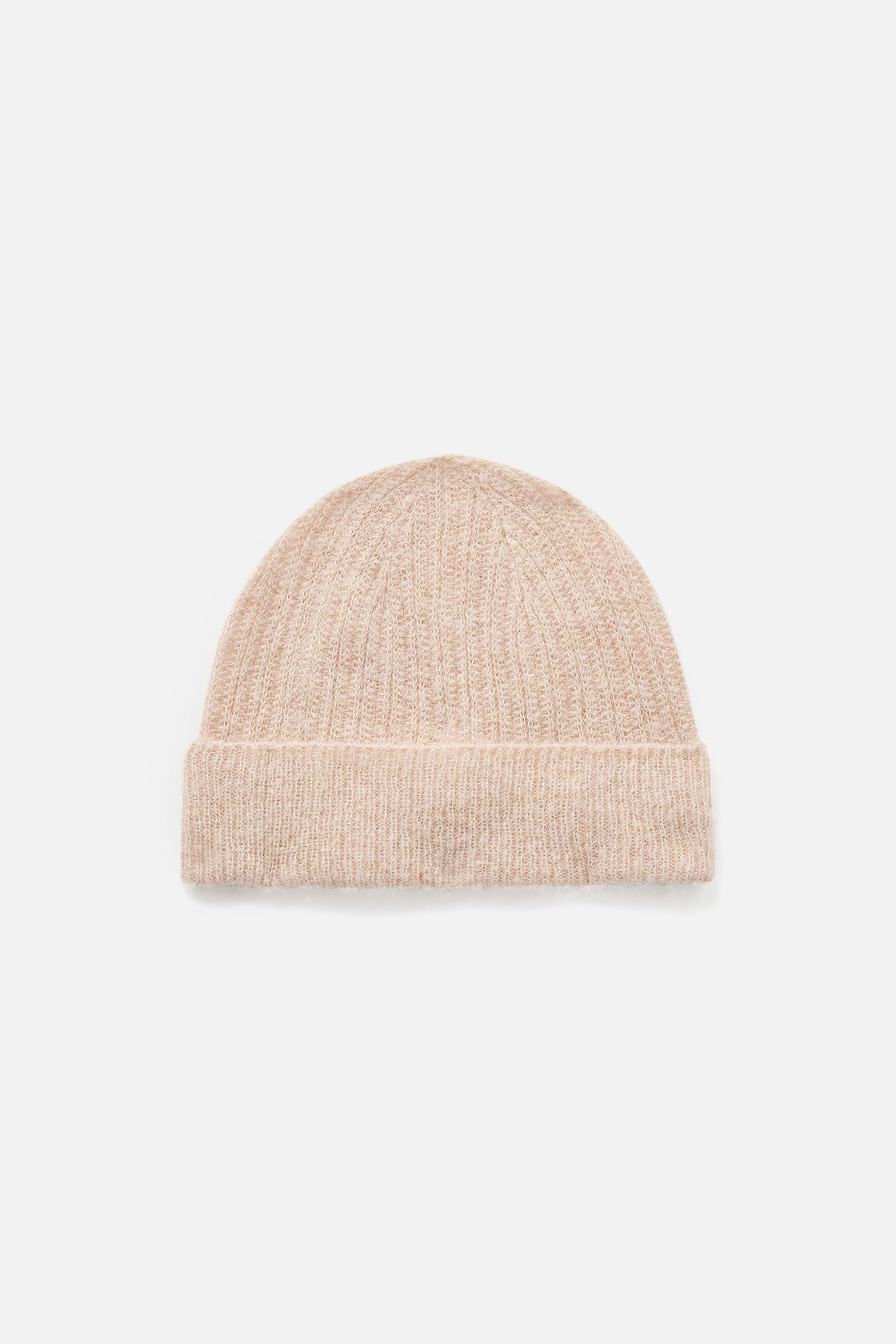 Barry hat pastel pink woman
