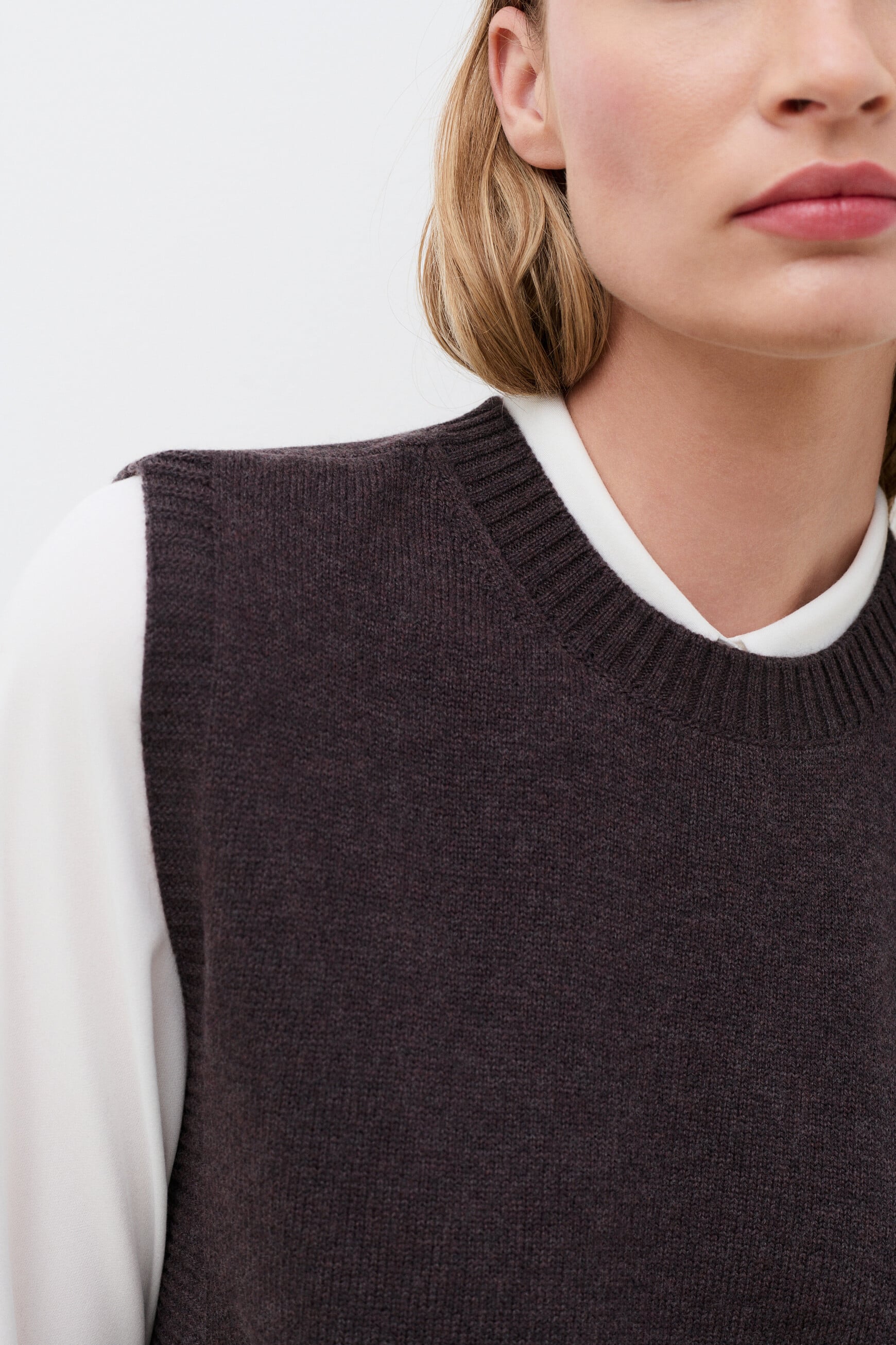 Mwillie sweater dark brown woman