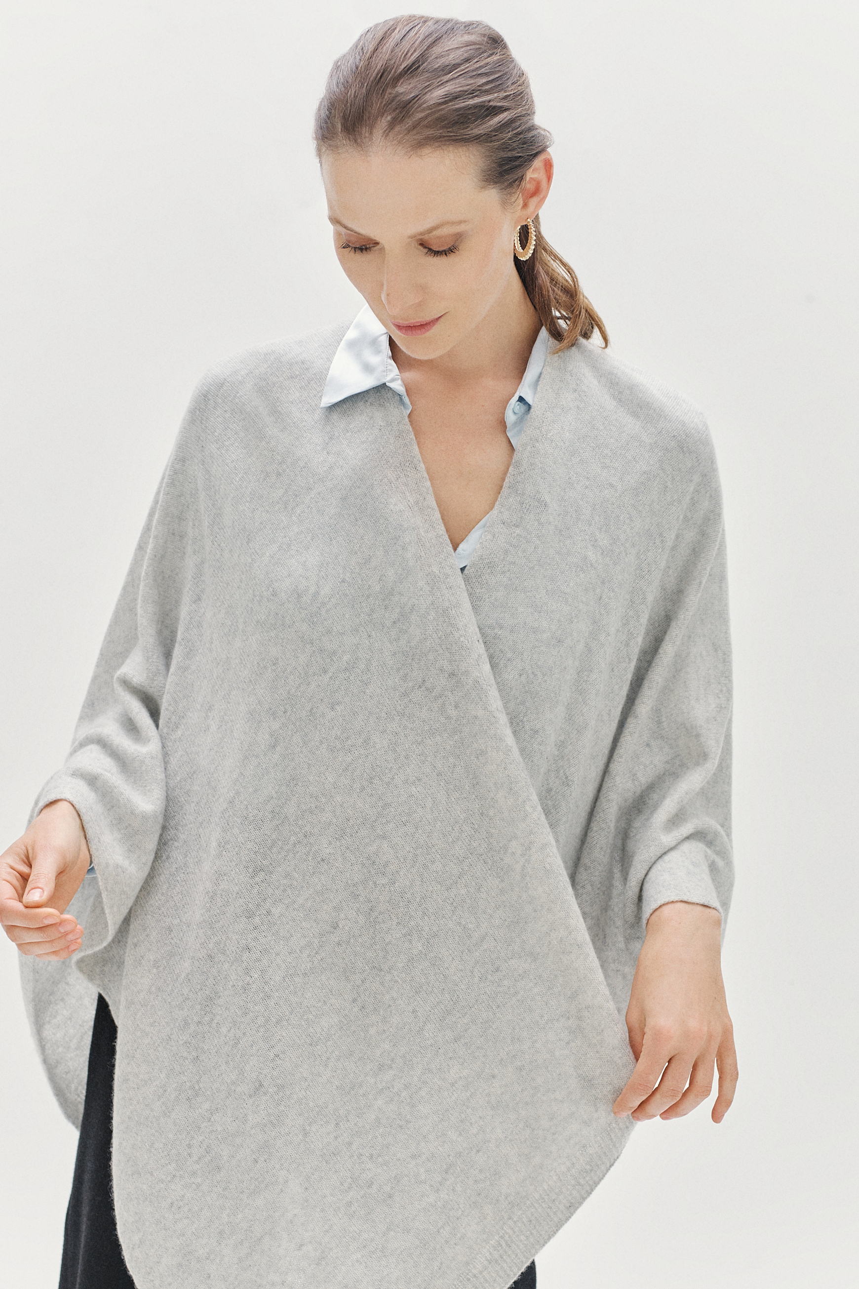 poncho harry 100 cachemire gris clair femme poncho harry 100% cachemire gris clair femme