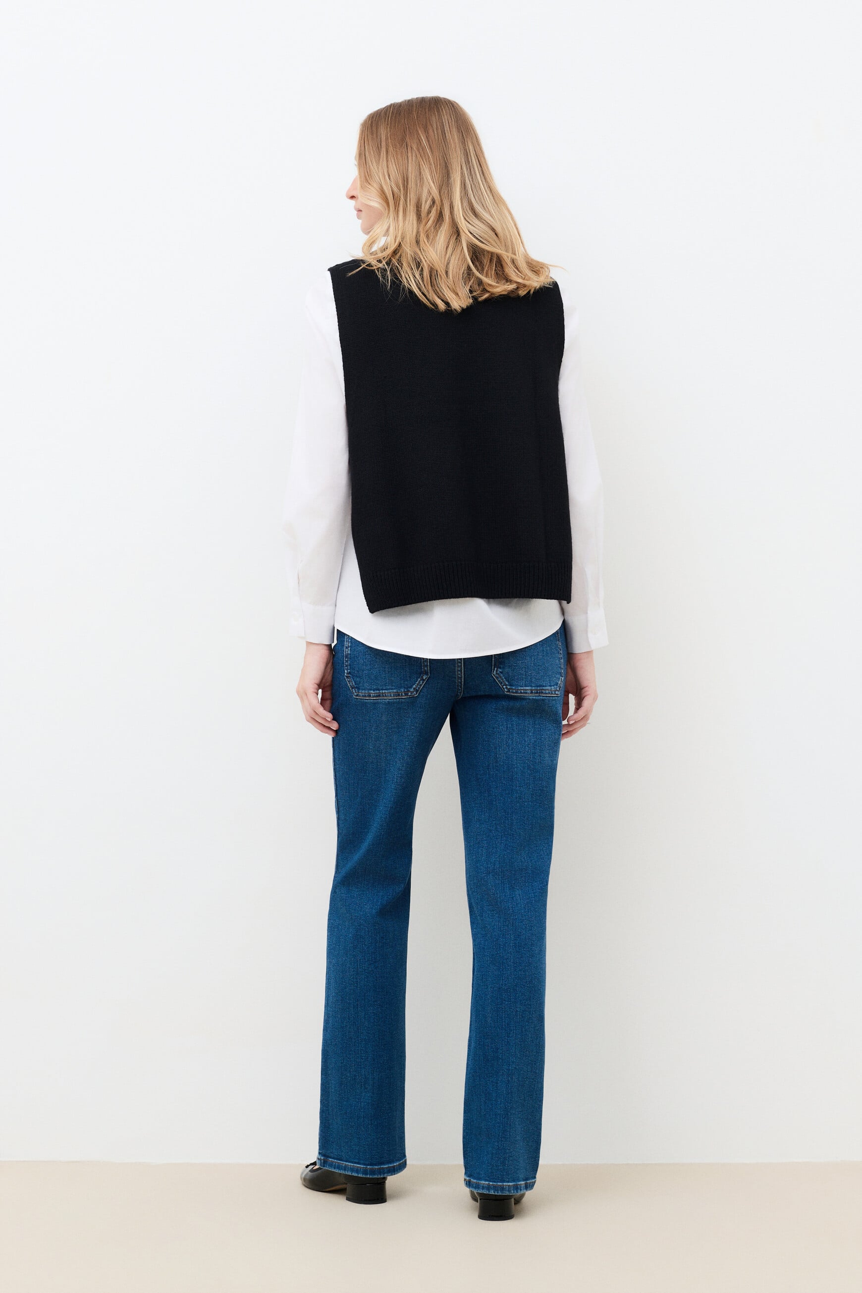 hevy poncho black woman