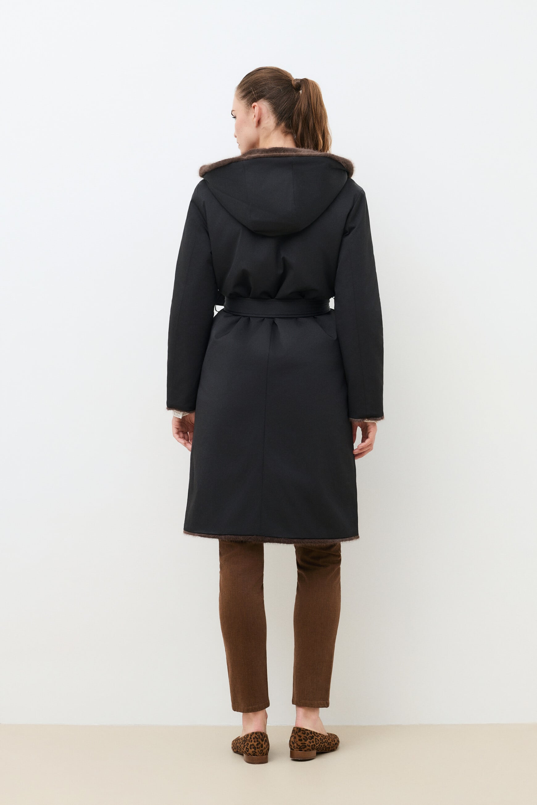 Gadrian coat black woman