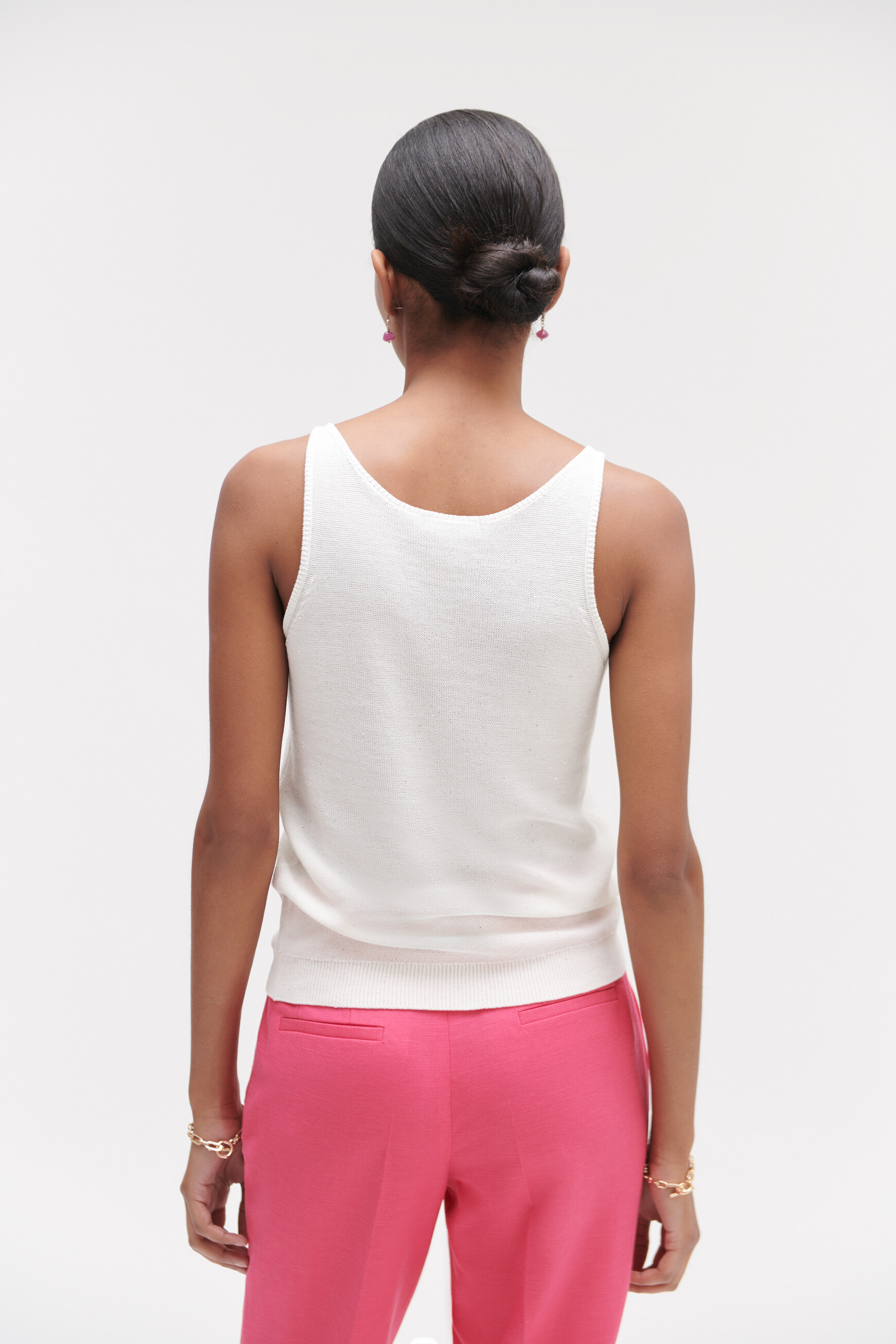 debardeur john en maille de coton ivoire femme Débardeur john en maille de coton ivoire femme