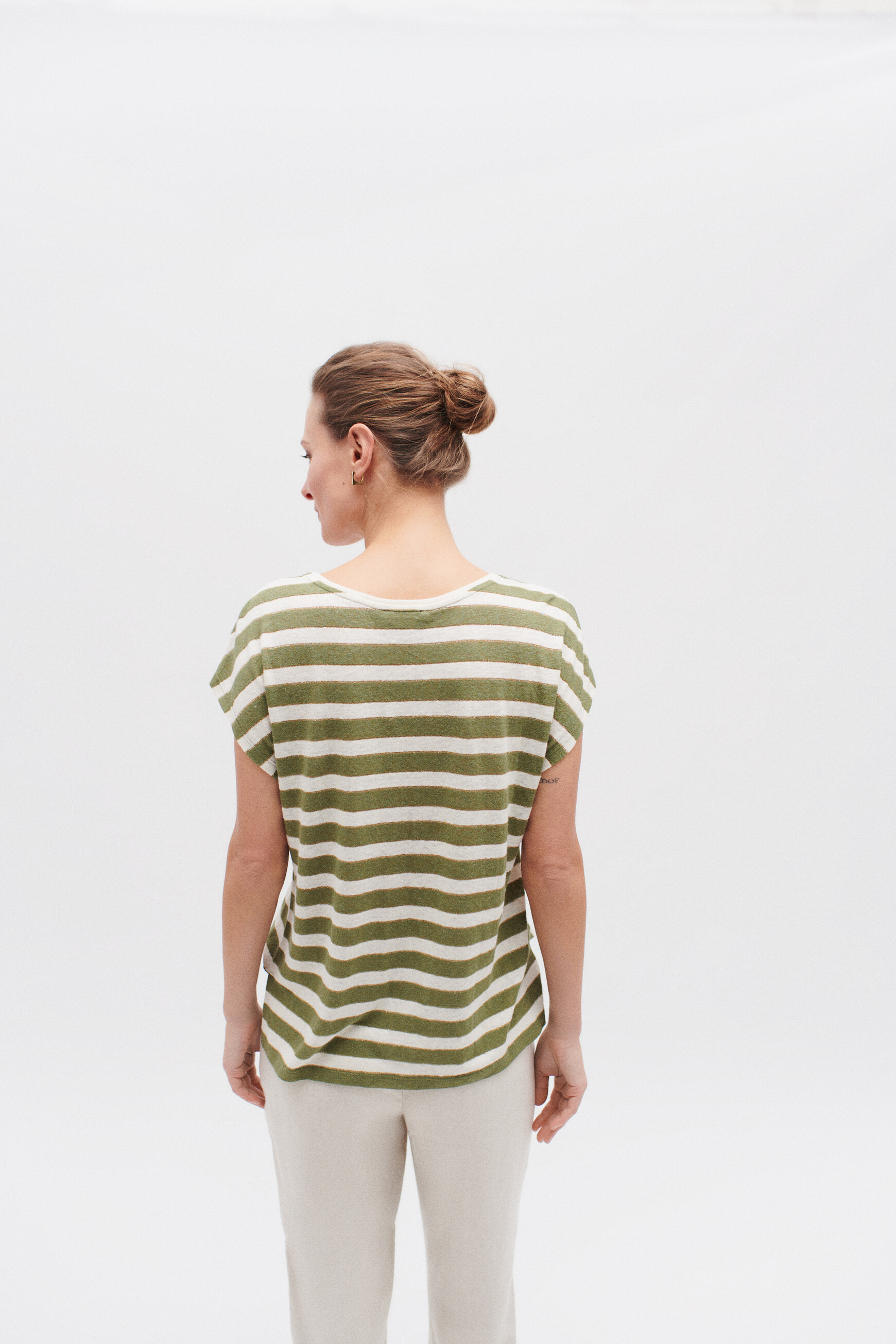 tshirt sylvie vert kaki femme tshirt sylvie vert kaki femme