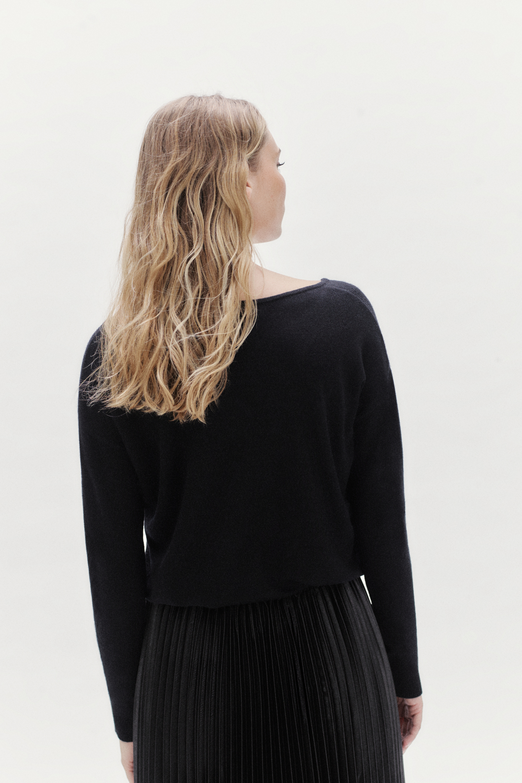pull laura noir femme pull laura noir femme