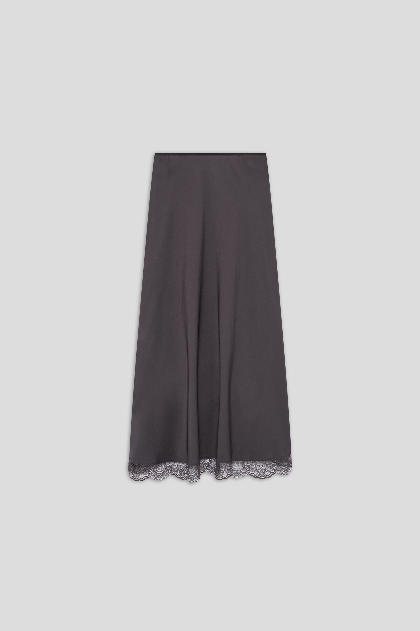 Celebrity skirt grey woman