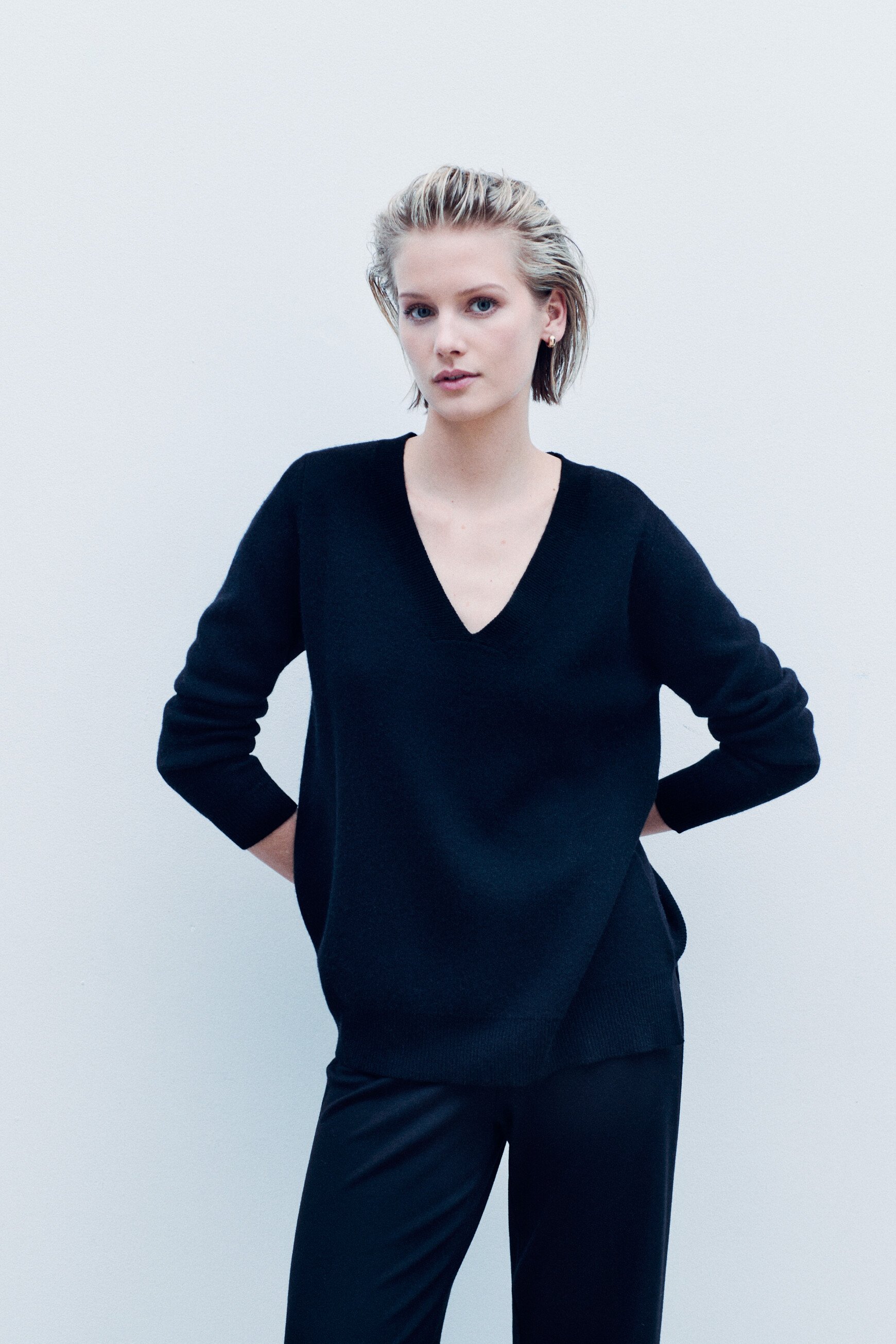 pull mleopold made in italy noir femme Pull Mleopold made in Italy noir femme