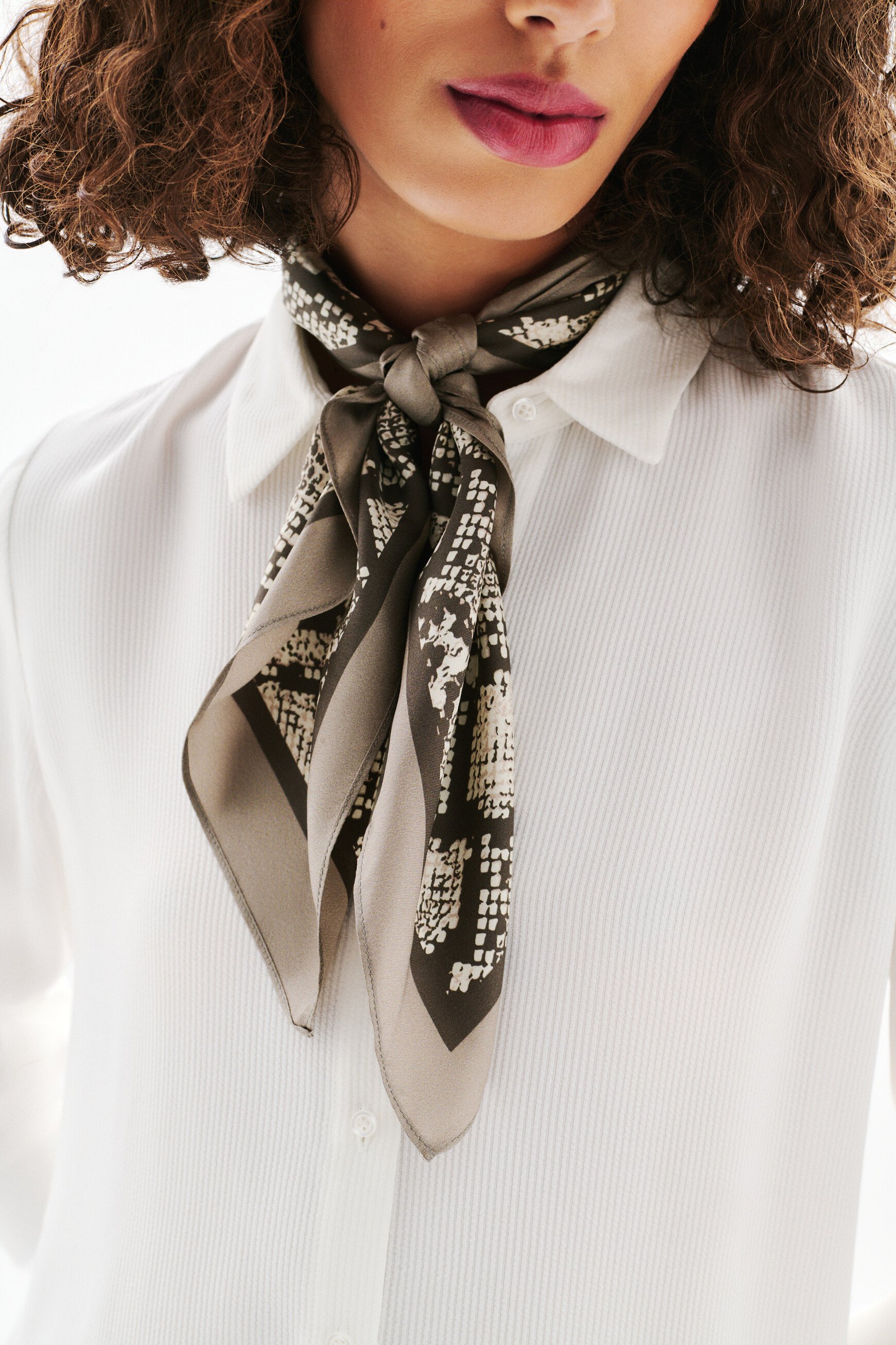 lesnake 100 silk scarf taupe woman Lesnake 100% silk scarf taupe woman