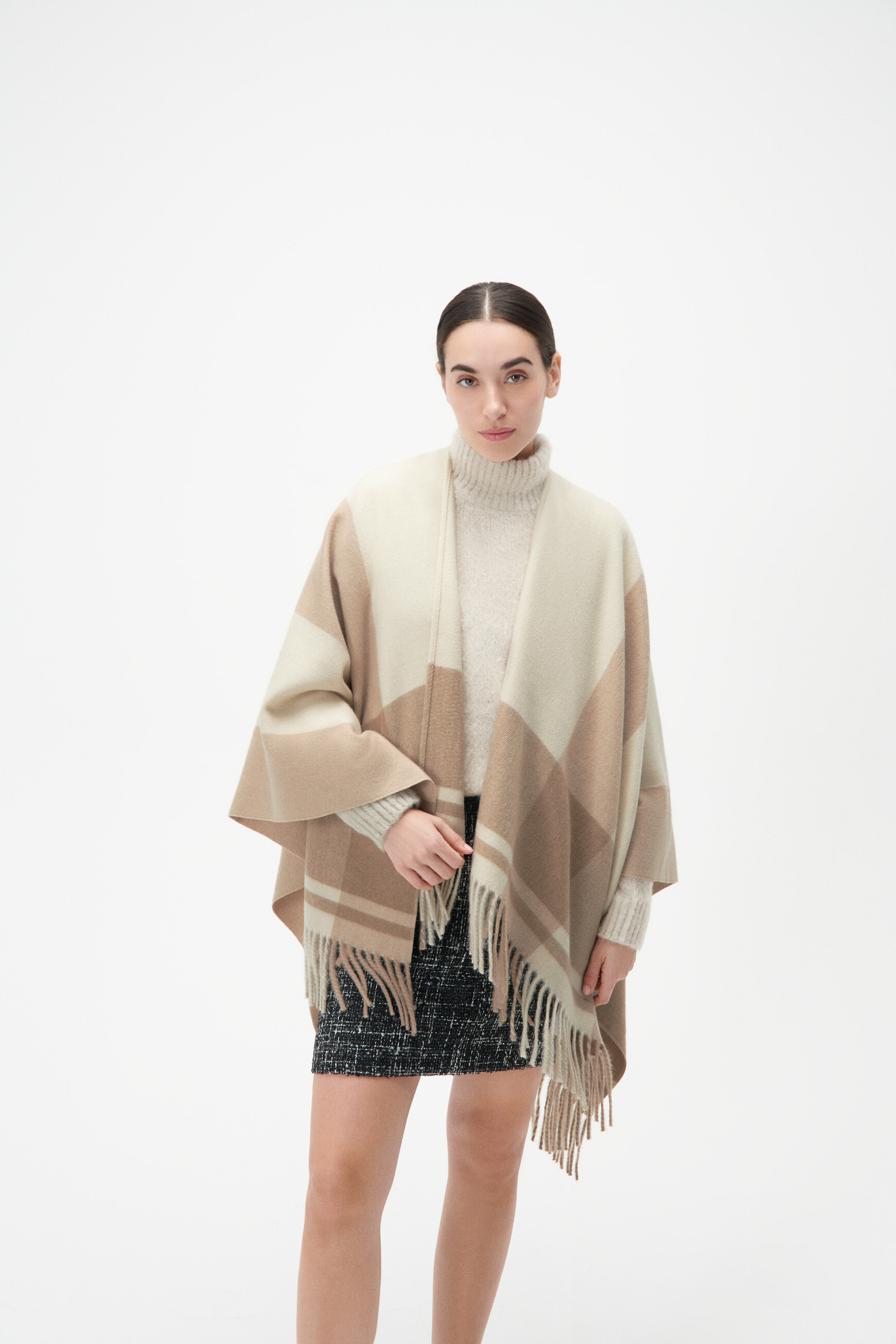 Poncho hanae crudo mujer