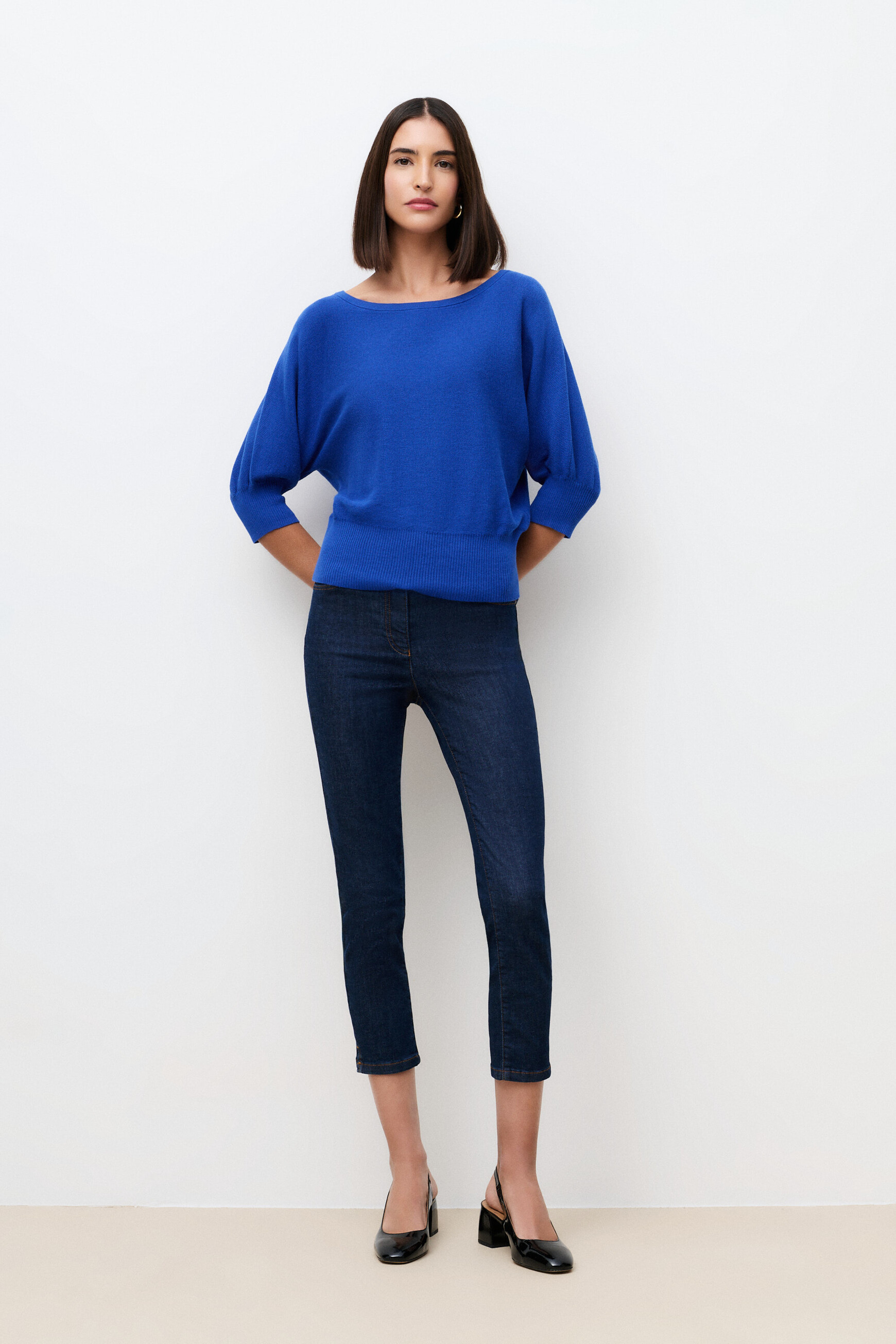 Malha joan oversize azul el&eacute;ctrico mulher
