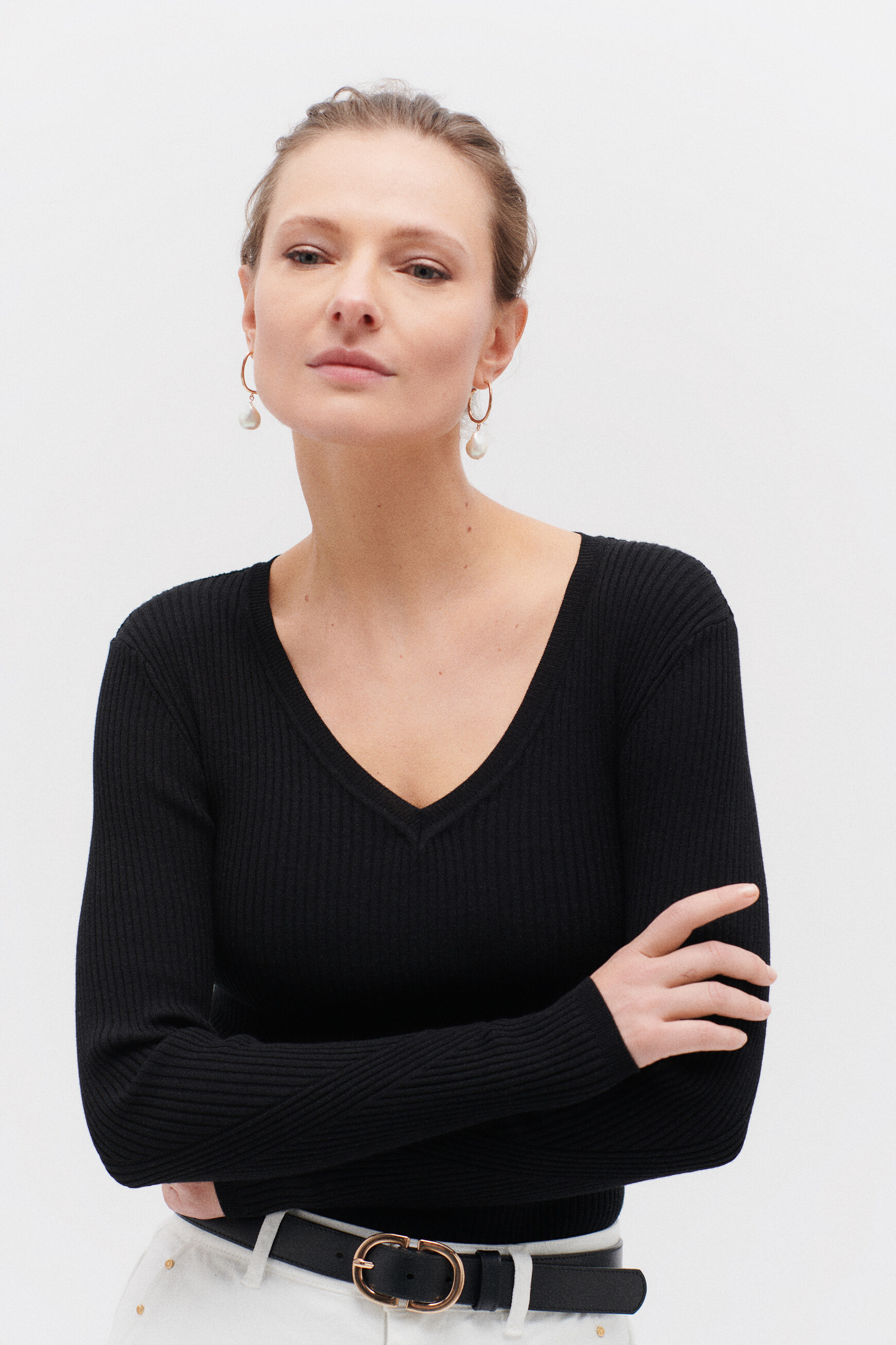 pull agatha noir femme