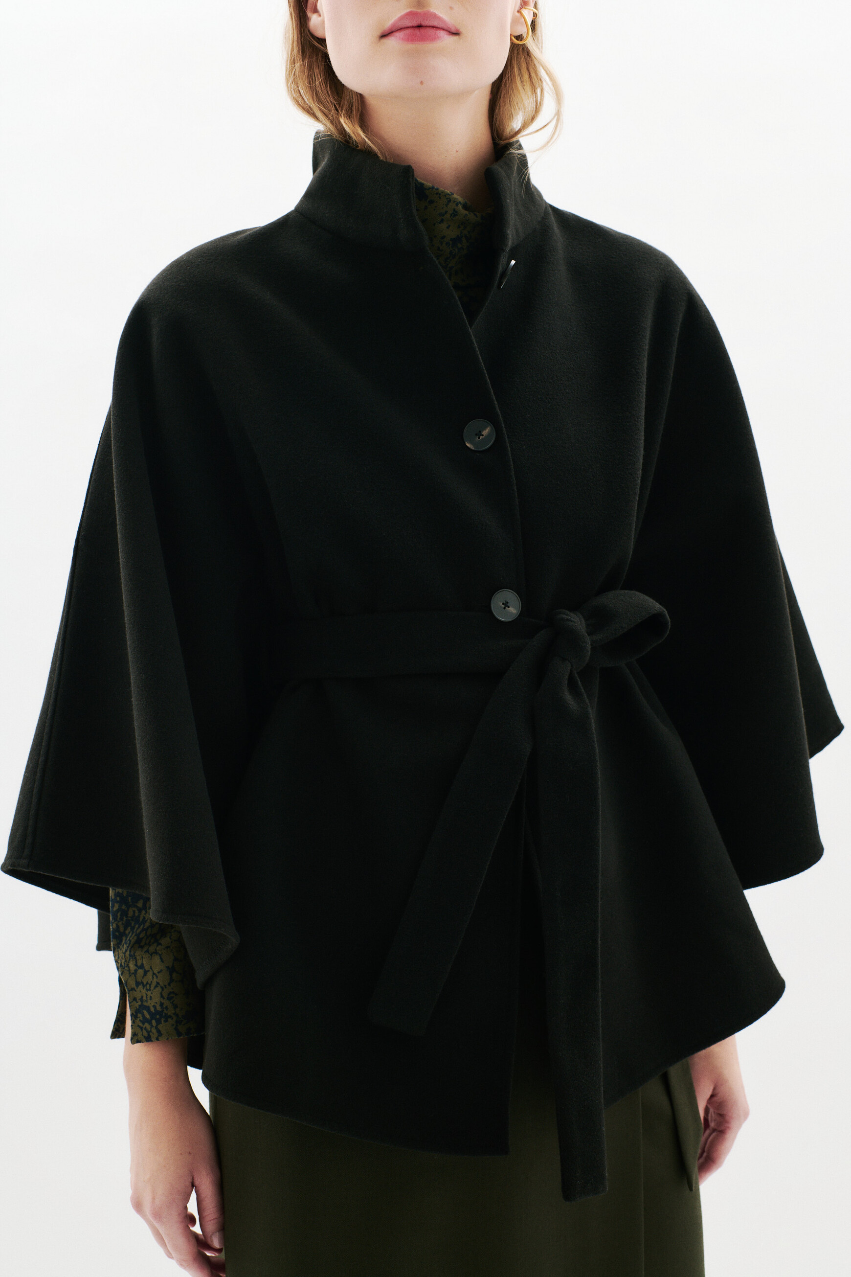 poncho hacaro noir femme zwart vrouw