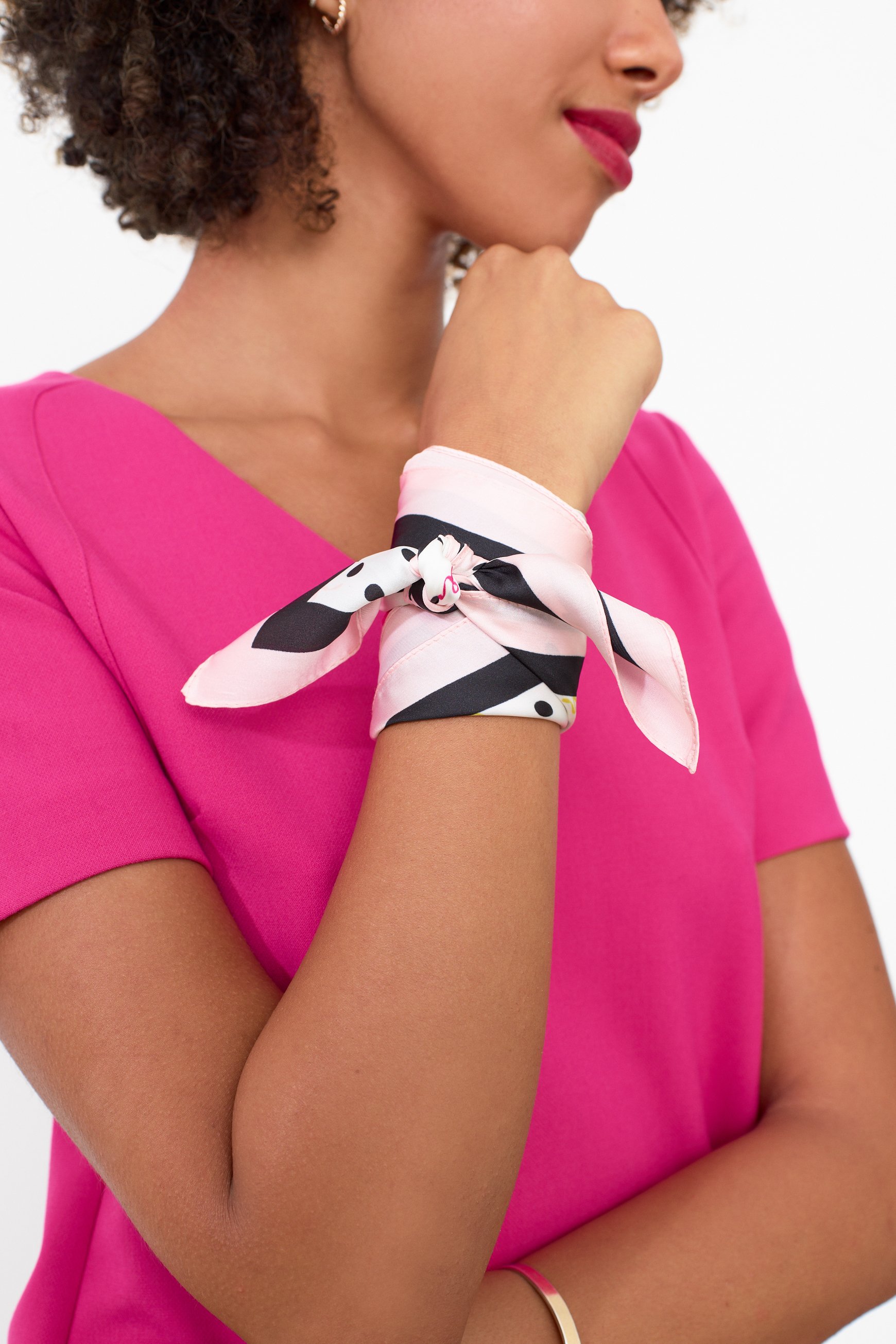 Foulard Octobre Rose noir femme