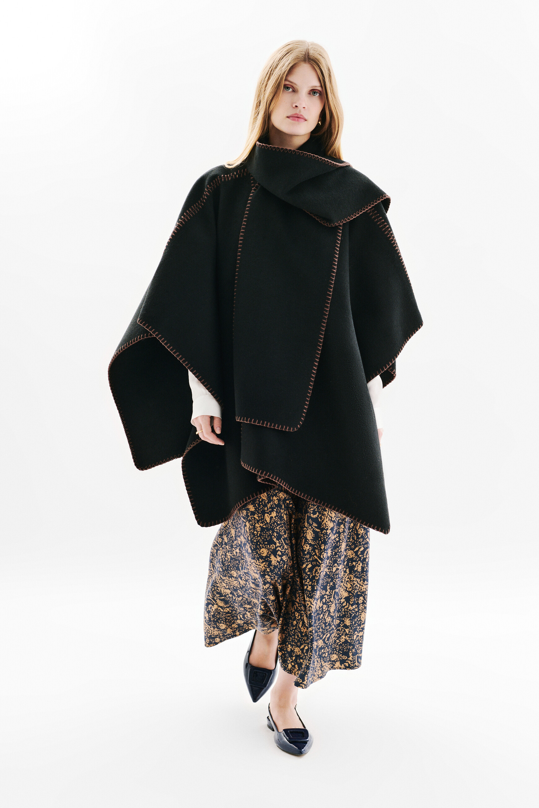 Hester poncho black woman