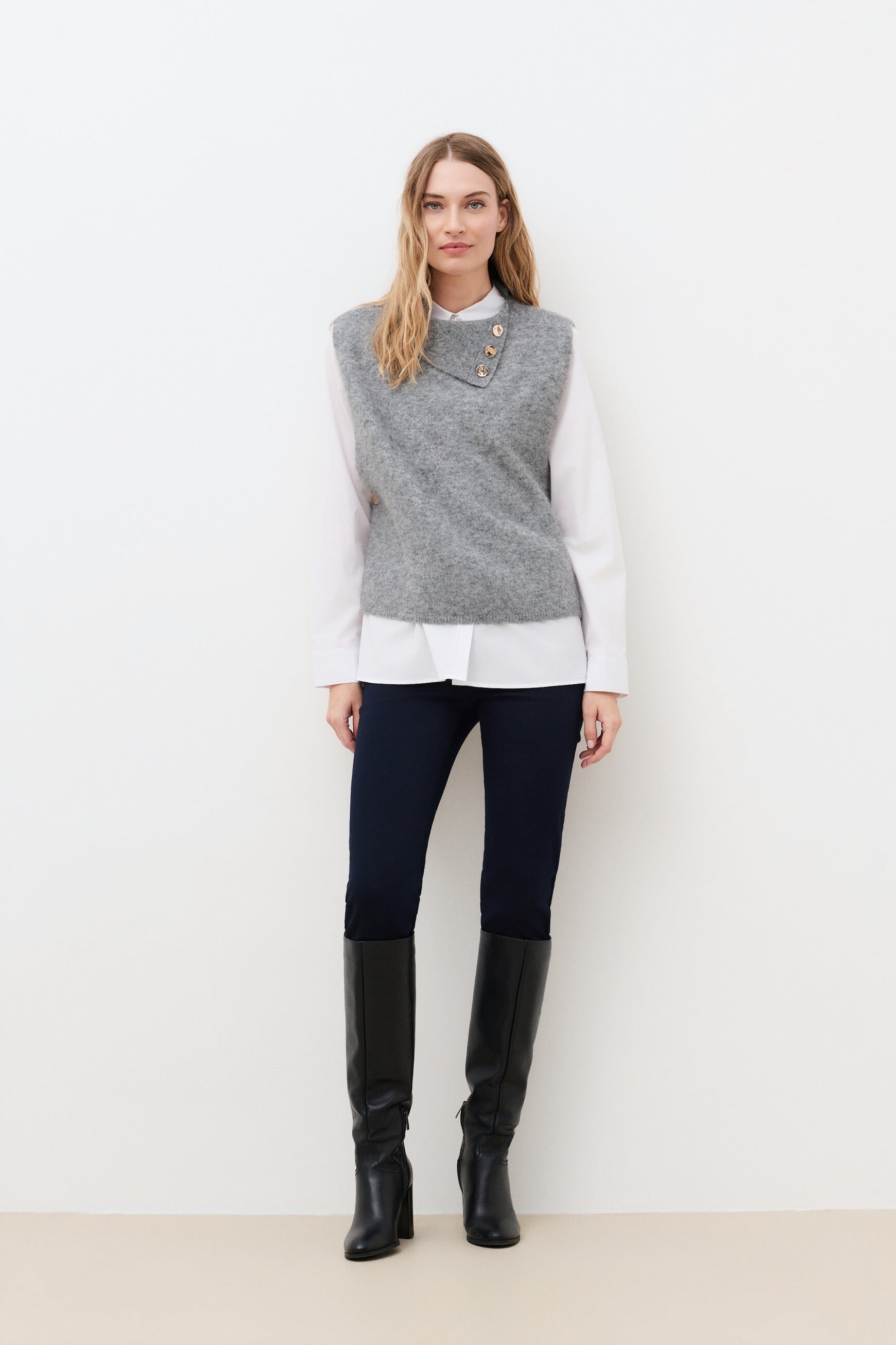Hoany poncho grey woman