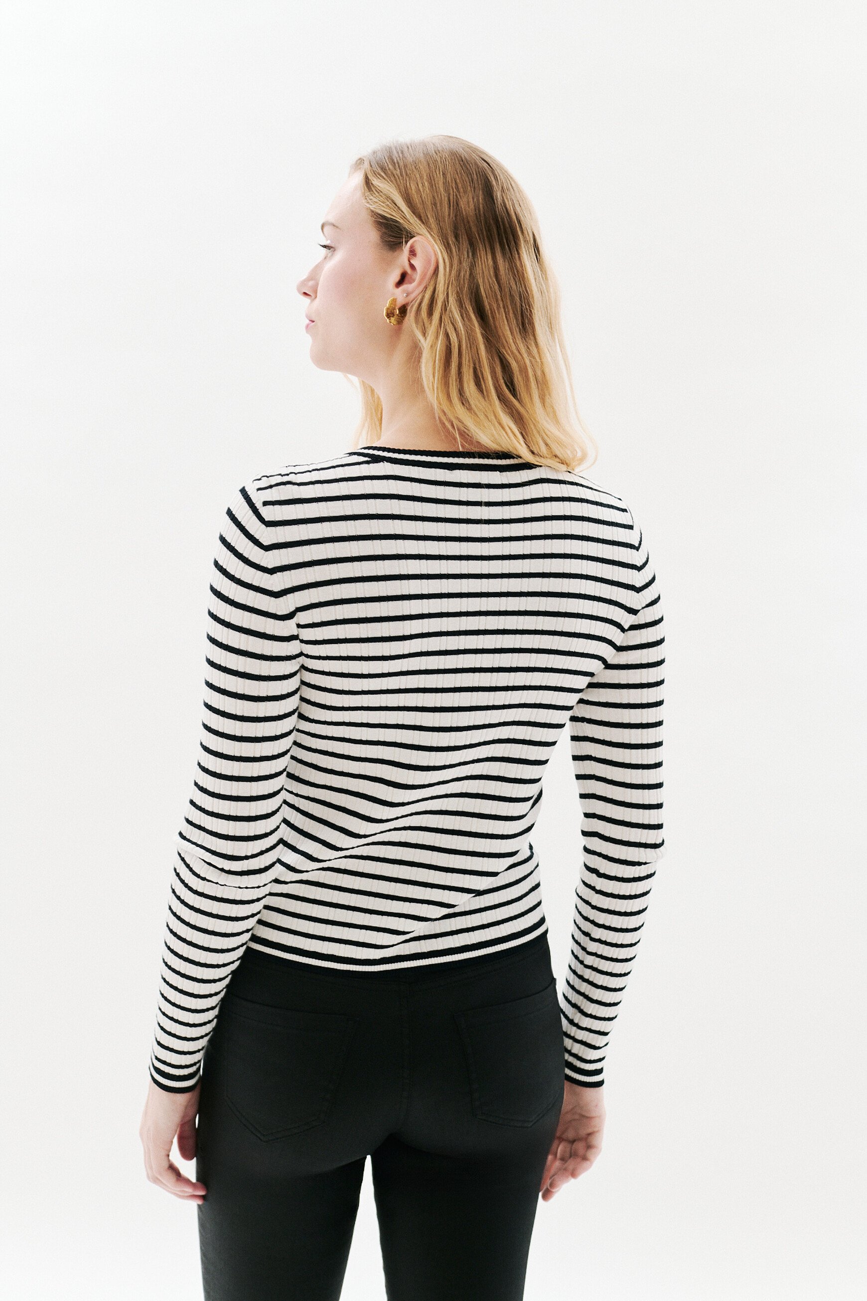 Cardigan Mpepite preto mulher