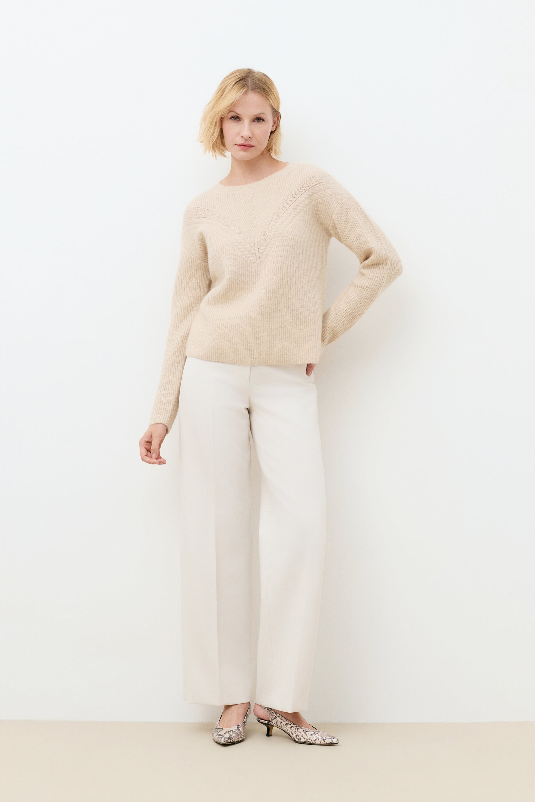 Mwilma sweater sand woman