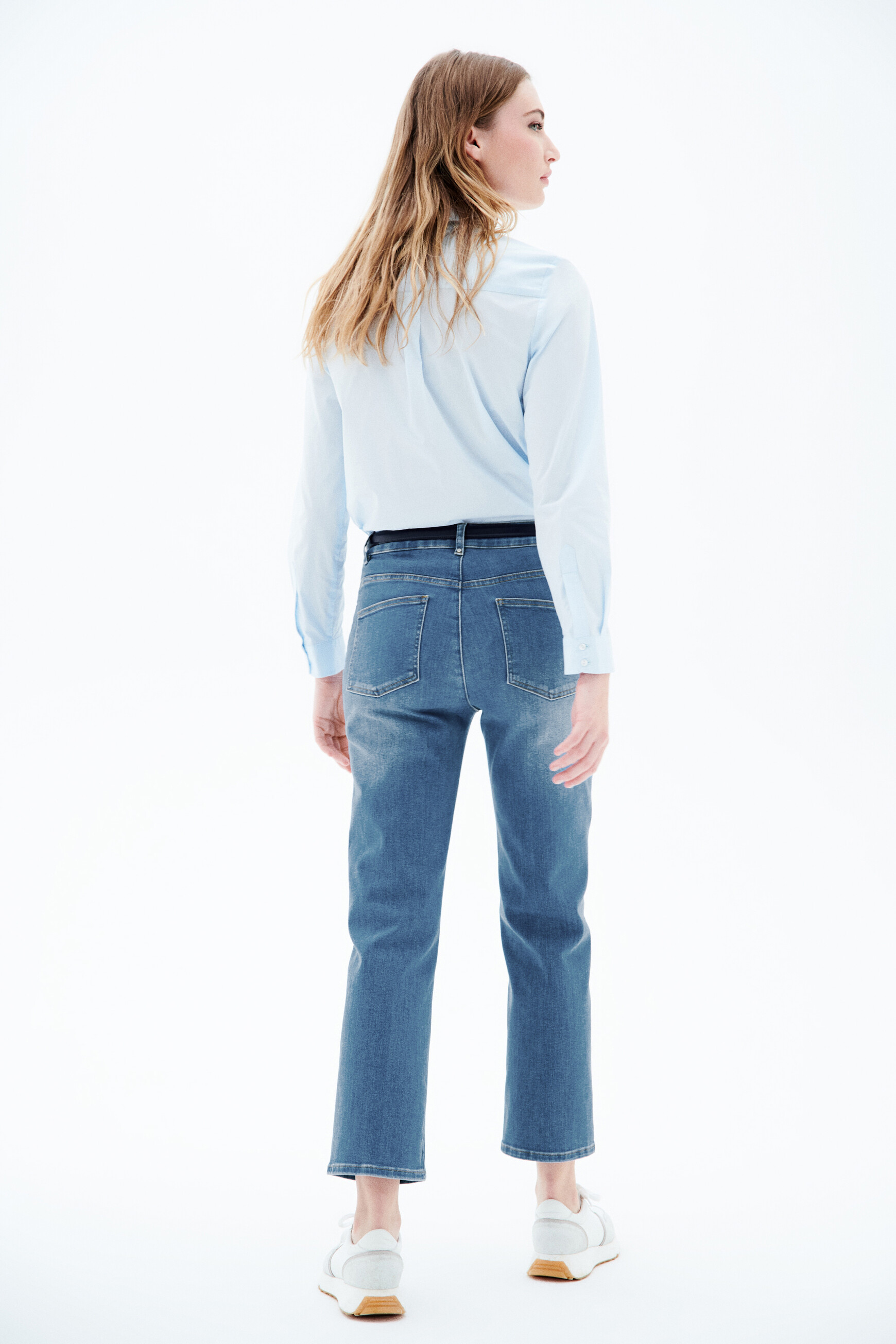 Jean Pour Femme - Taille 38 - Coupe Régulière - Occasion En Très Bon état