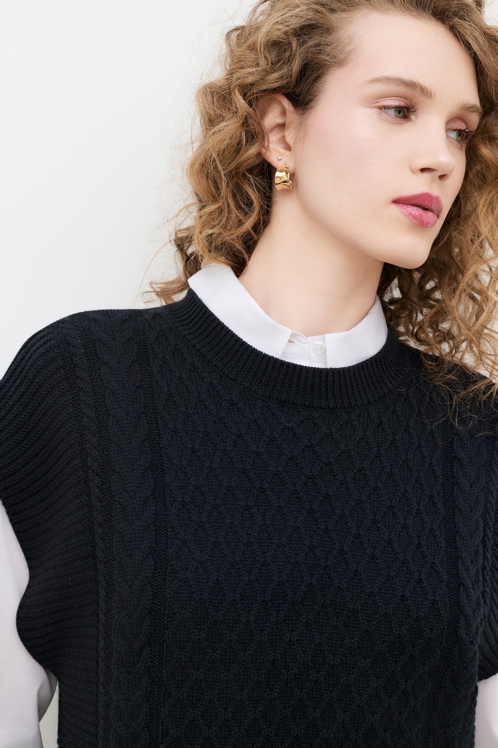 mrudy sweater black woman