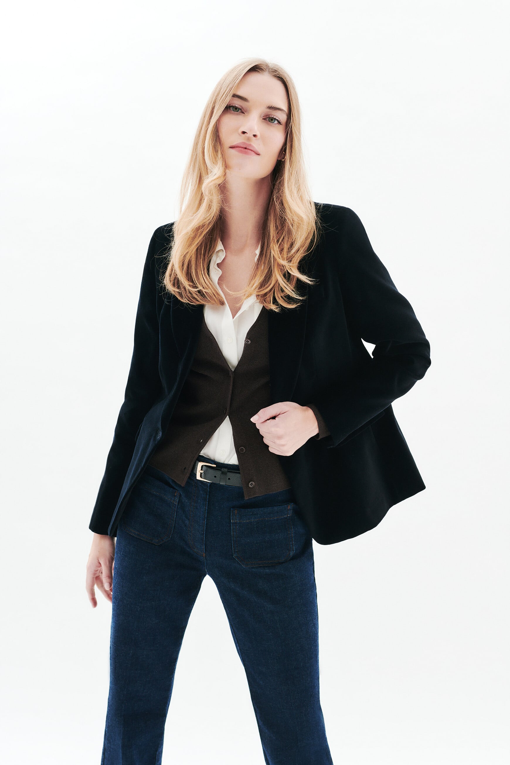 Aurora blazer black woman
