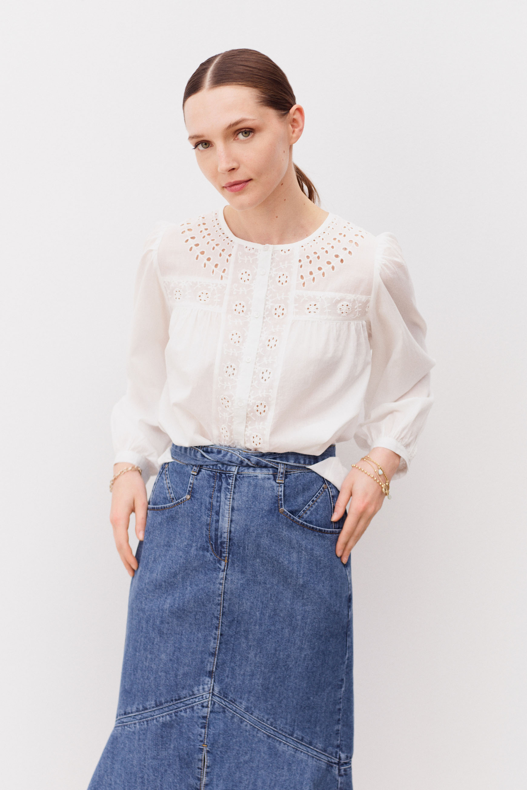 camiseiro brady branco mulher Camiseiro Brady branco mulher