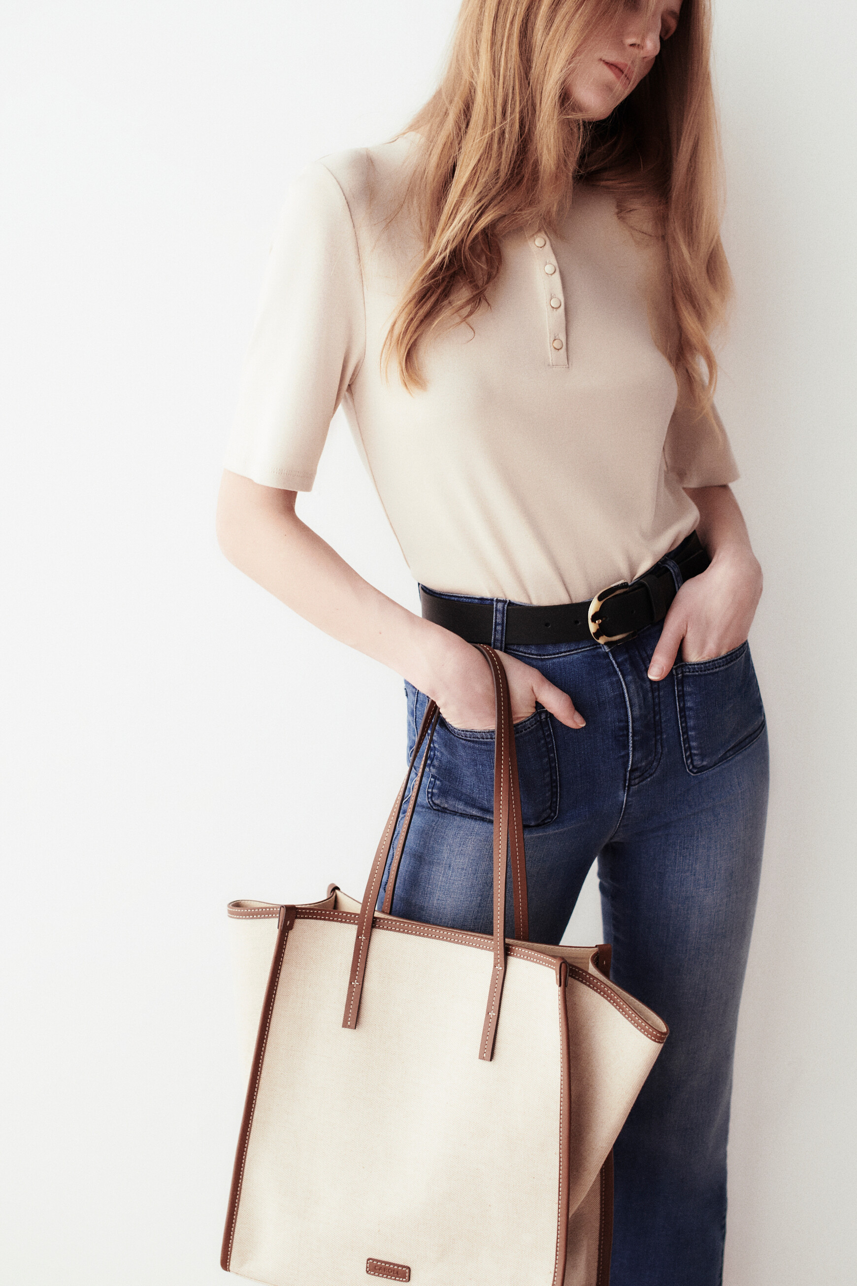 t shirt boutonne andrea beige femme T-shirt boutonné andrea beige femme