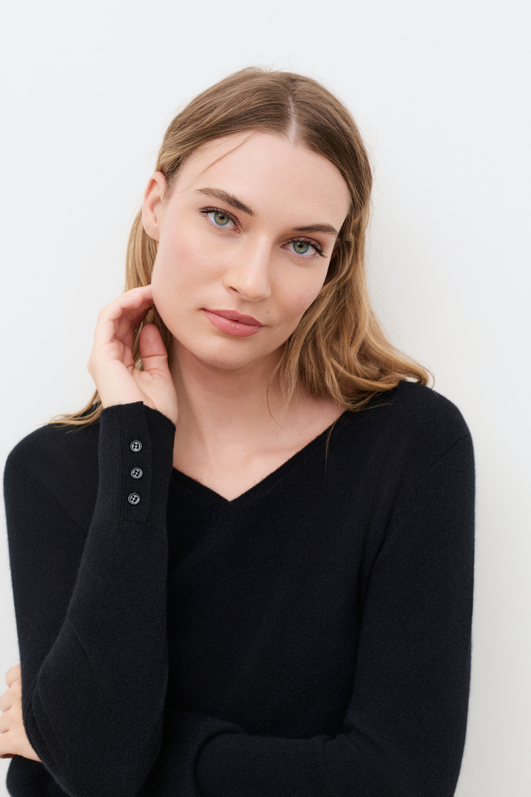 Mvickie sweater 100% cashmere black woman