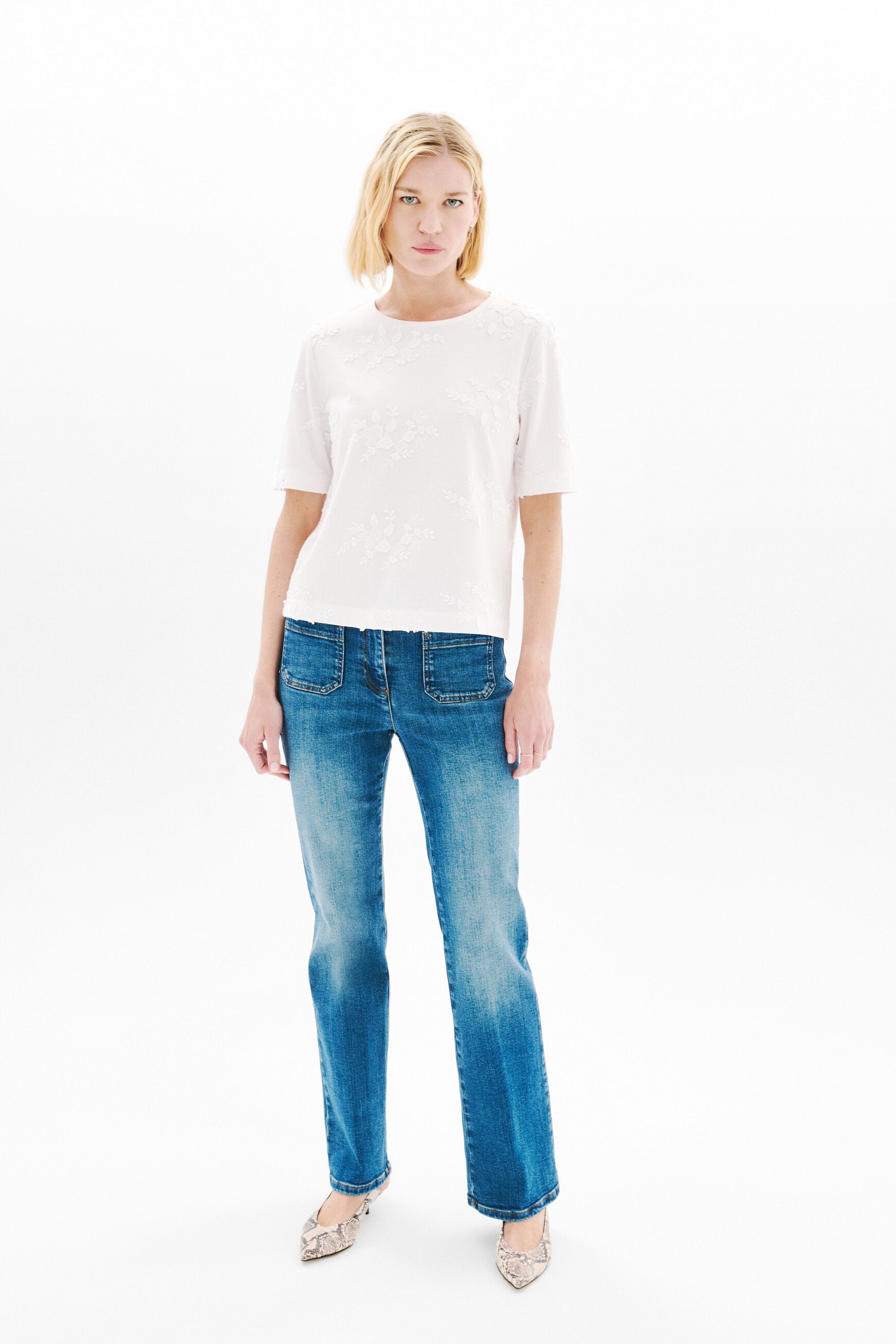 camiseta tflower cru mulher Camiseta Tflower cru mulher