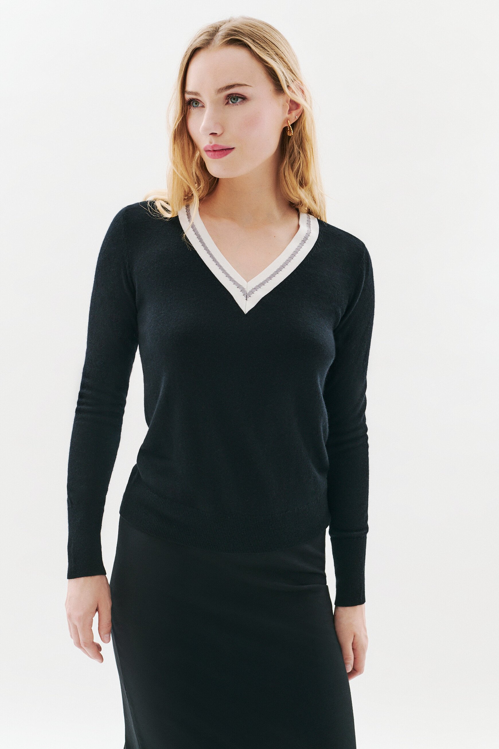 pull manuela noir femme Pull manuela noir femme