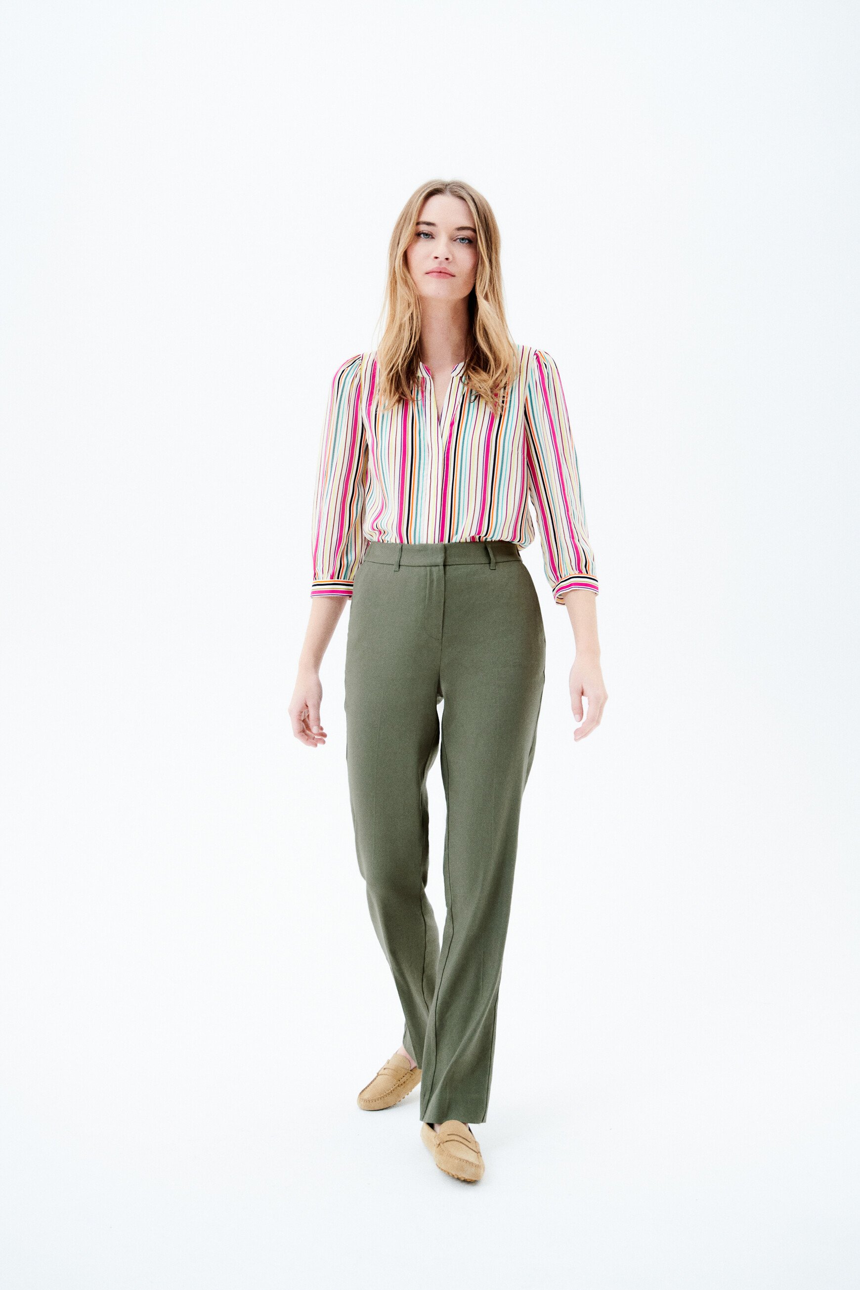 pantalon pierrot vert kaki femme Pantalon pierrot vert kaki femme