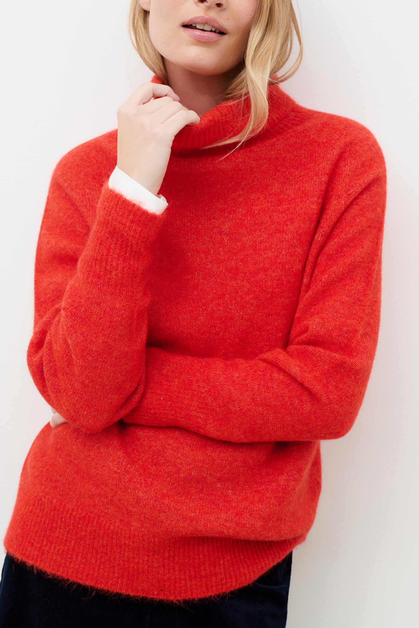 Mgemma sweater orange woman