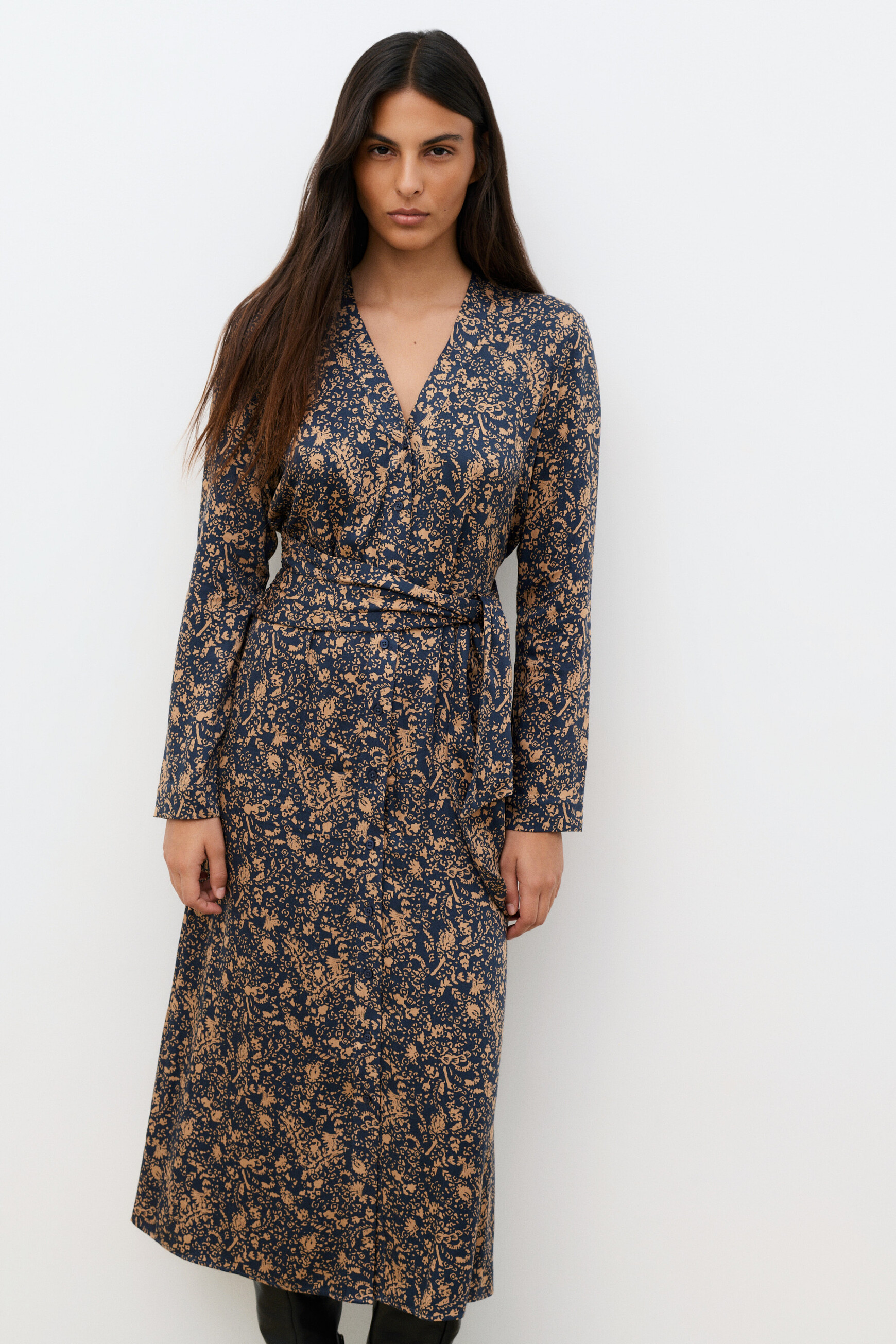 Relise dress black woman