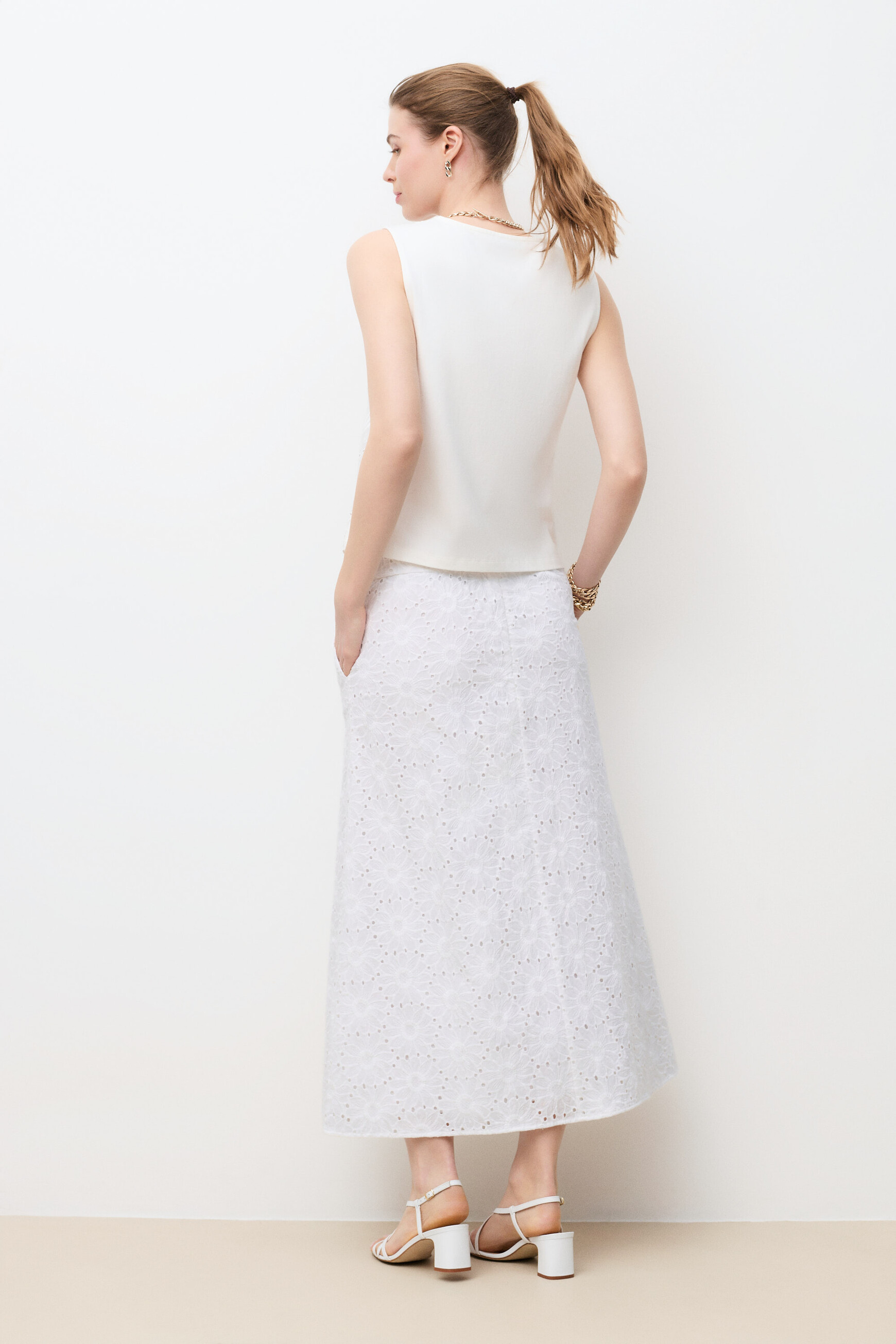 Jdiana skirt white woman